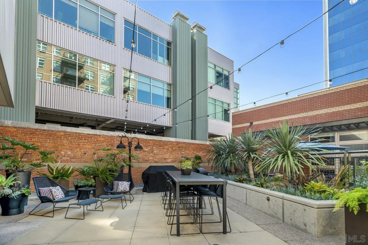 https://cdn.realtyfeed.com/cdn/127/250036340/7d84211f58b583f6328558ab3d23e258.webp
