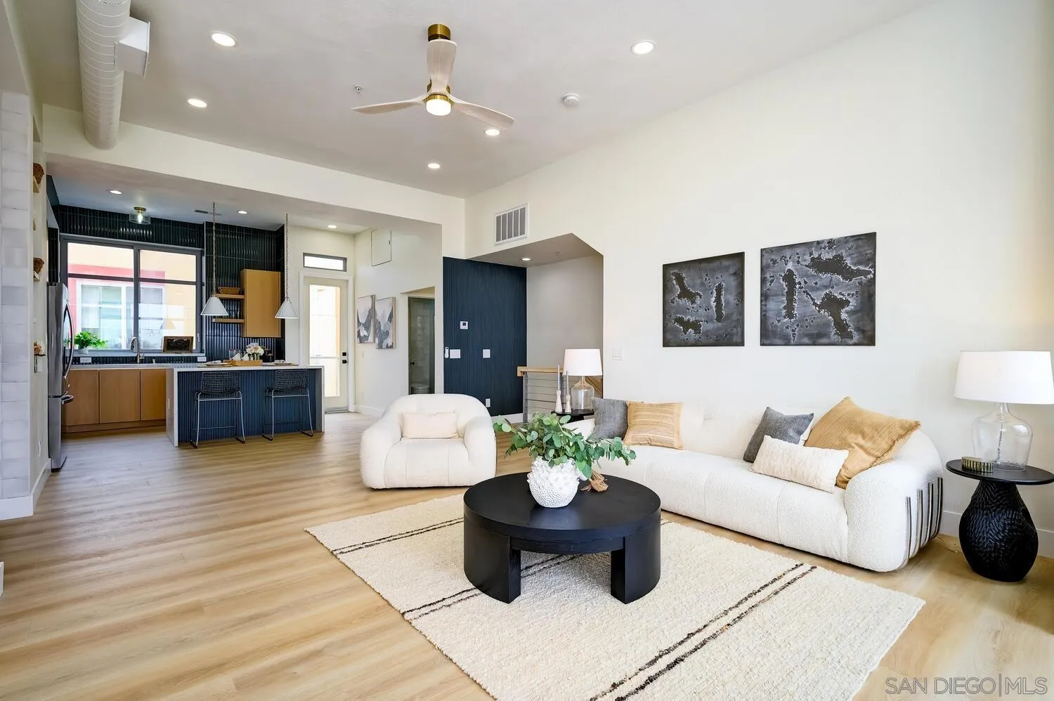 https://cdn.realtyfeed.com/cdn/127/250036344/4f537c0119369ad5a98b64e489034ea5.webp