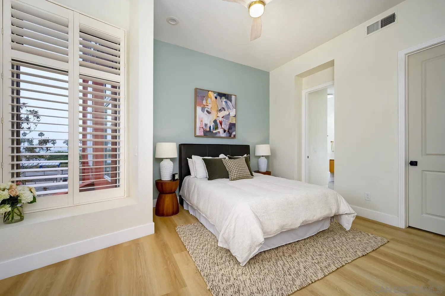 https://cdn.realtyfeed.com/cdn/127/250036344/61312eb9d95b2ce172c50f58d4efff8a.webp