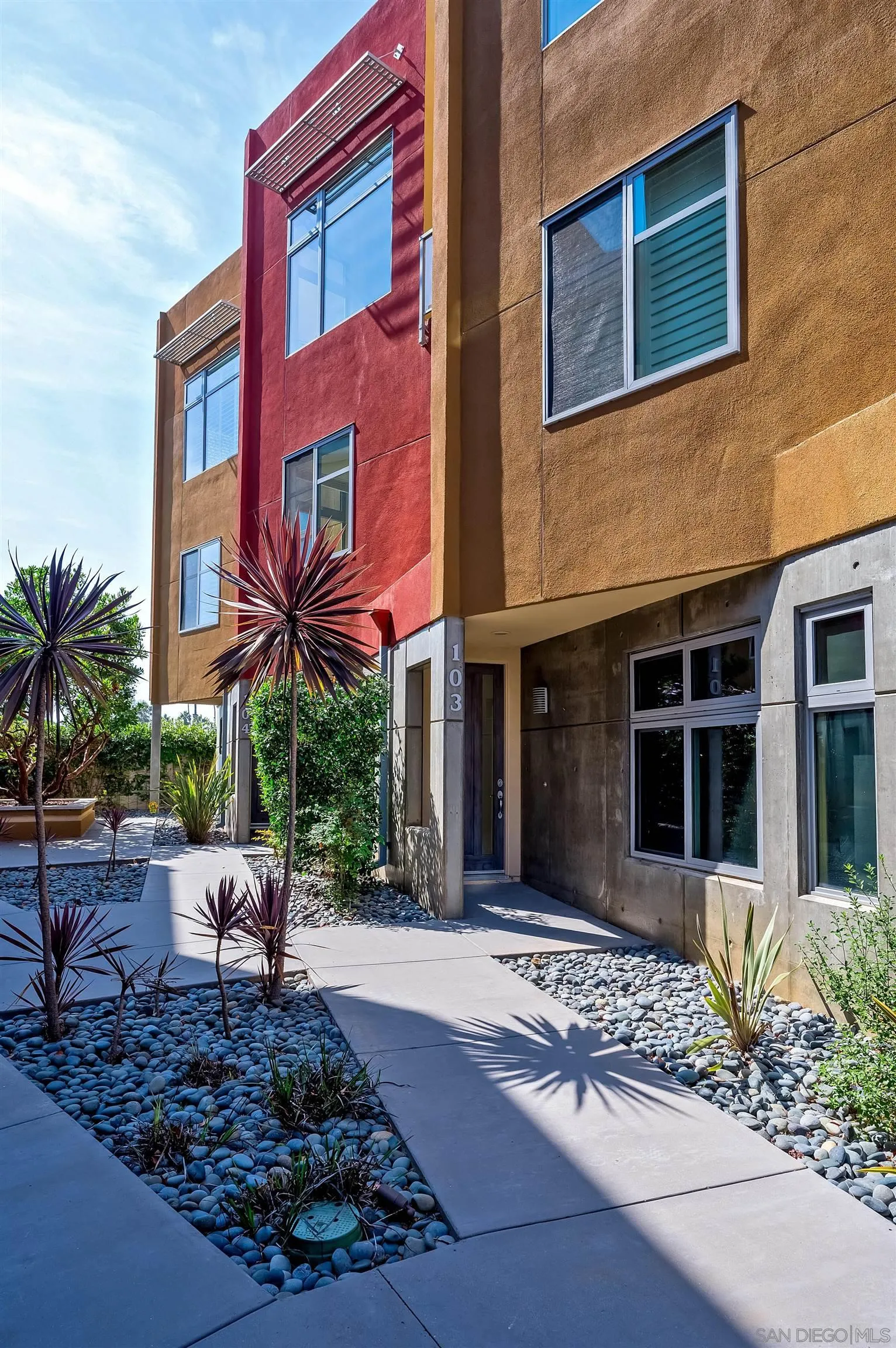 https://cdn.realtyfeed.com/cdn/127/250036344/6e04aee11cdeeaaca70055984c2ba7ca.webp