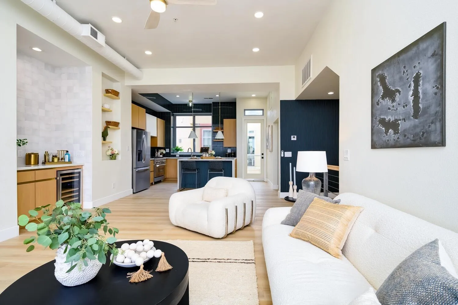https://cdn.realtyfeed.com/cdn/127/250036344/71b2d0d73f5392ba2d1a3a355f6dd19b.webp