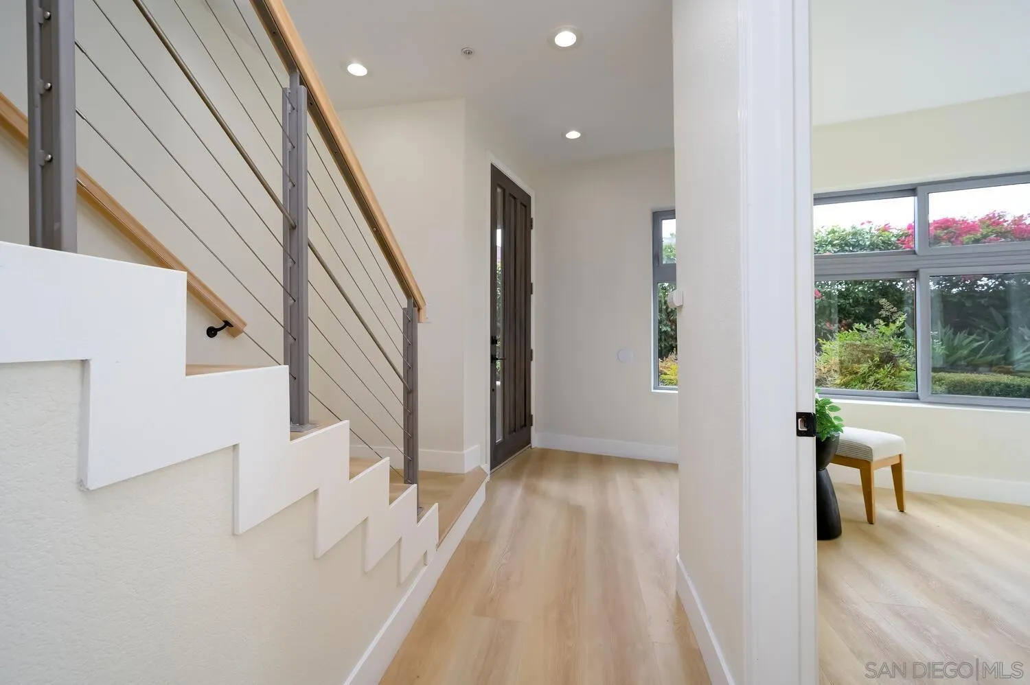 https://cdn.realtyfeed.com/cdn/127/250036344/d8c3d06aa863c232218003acbc8dbd32.webp