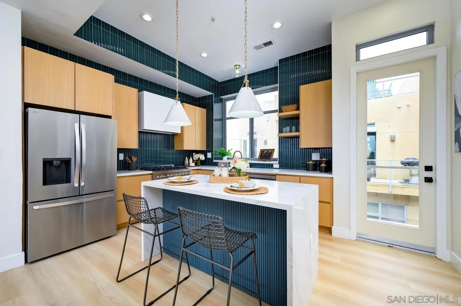 https://cdn.realtyfeed.com/cdn/127/250036344/fb6506b75a16ec3d65f7d3f1fe471d9f.webp