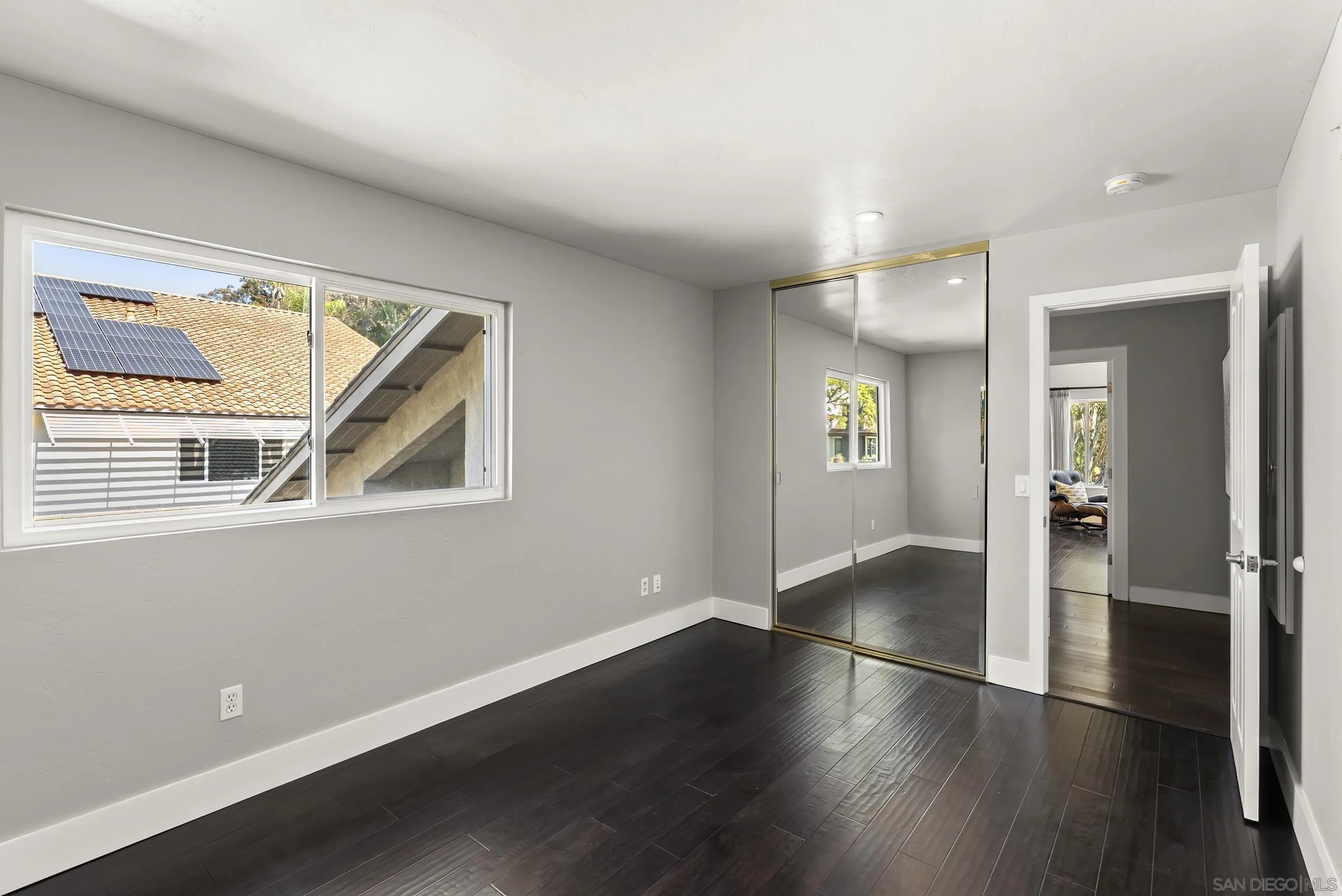 https://cdn.realtyfeed.com/cdn/127/250036345/588212d66dbd055af15987f0d0538d61.webp