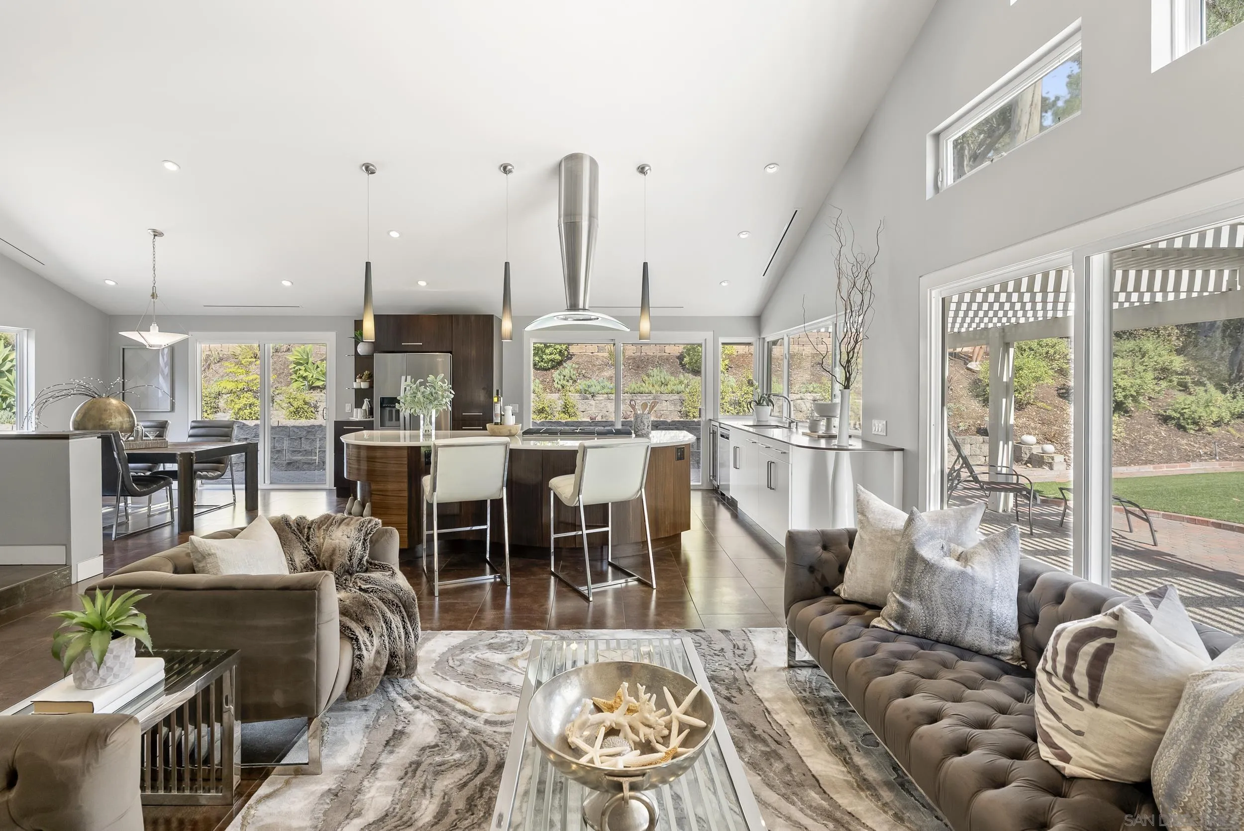 https://cdn.realtyfeed.com/cdn/127/250036345/86e1d2ae34f213731c94c26d580dd264.webp