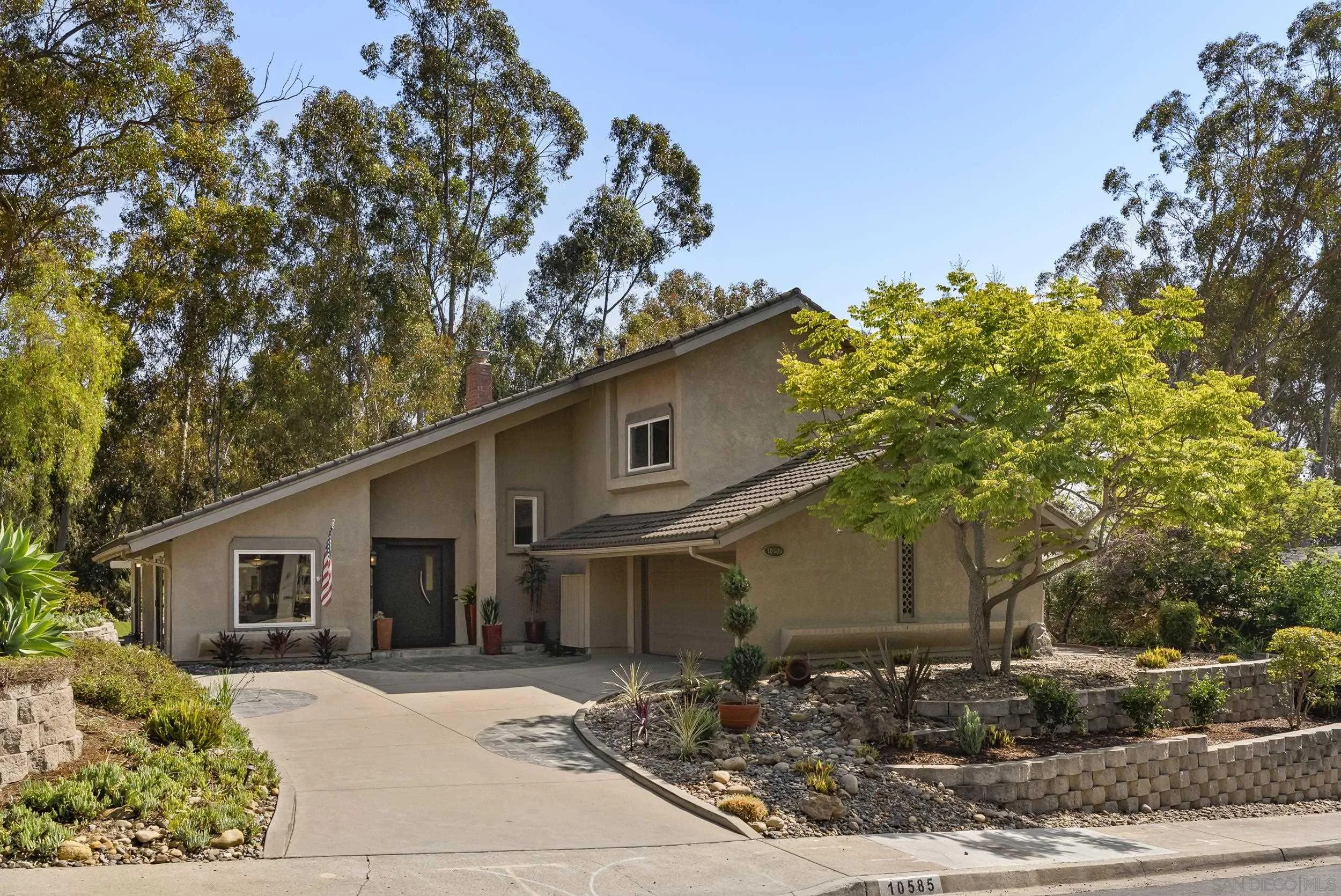 https://cdn.realtyfeed.com/cdn/127/250036345/a6cb8b9b5a67d83d62ce3d2036decf13.webp
