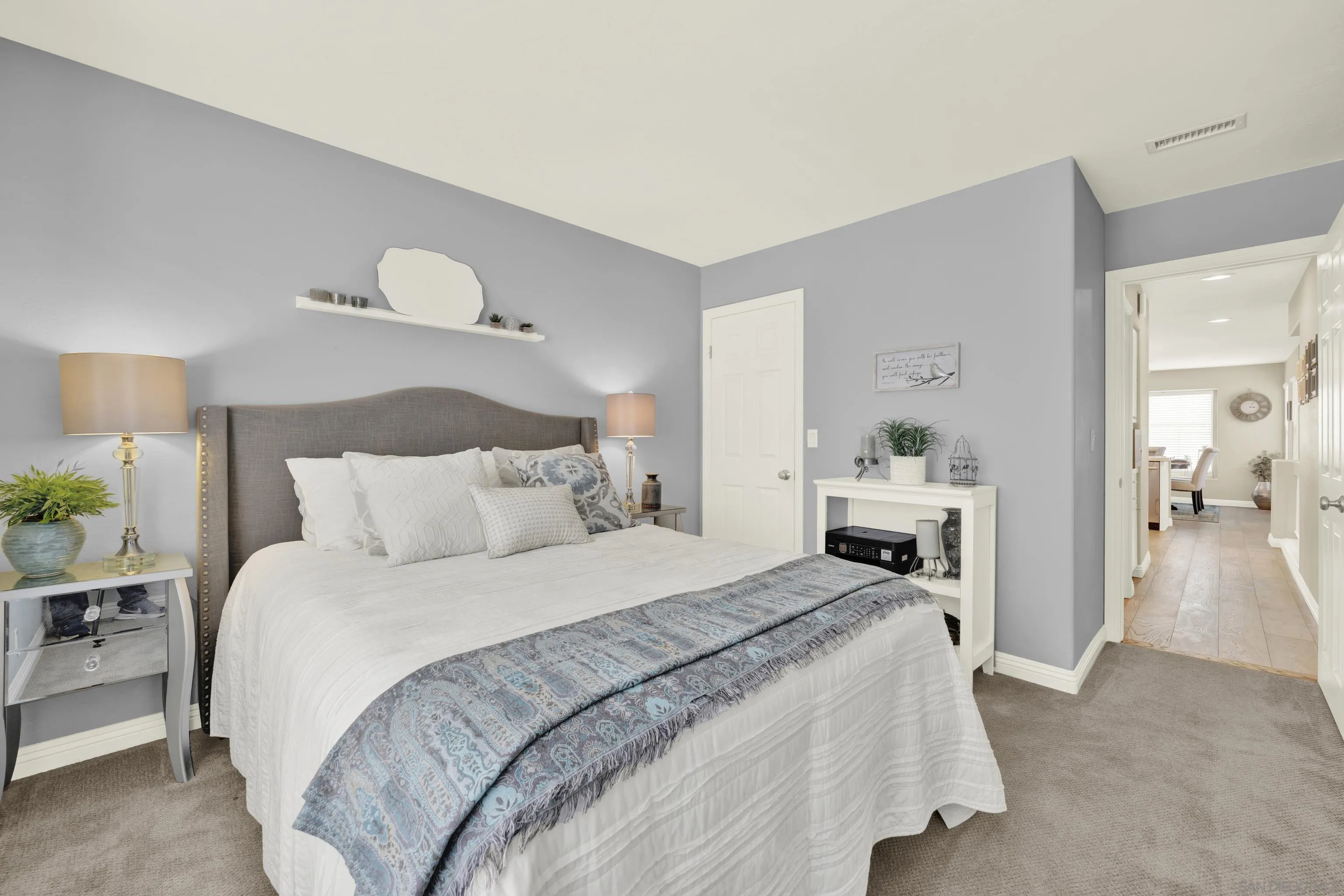 https://cdn.realtyfeed.com/cdn/127/250036347/2ad6c408c62ffe33ba2bcdffea9bd743.webp