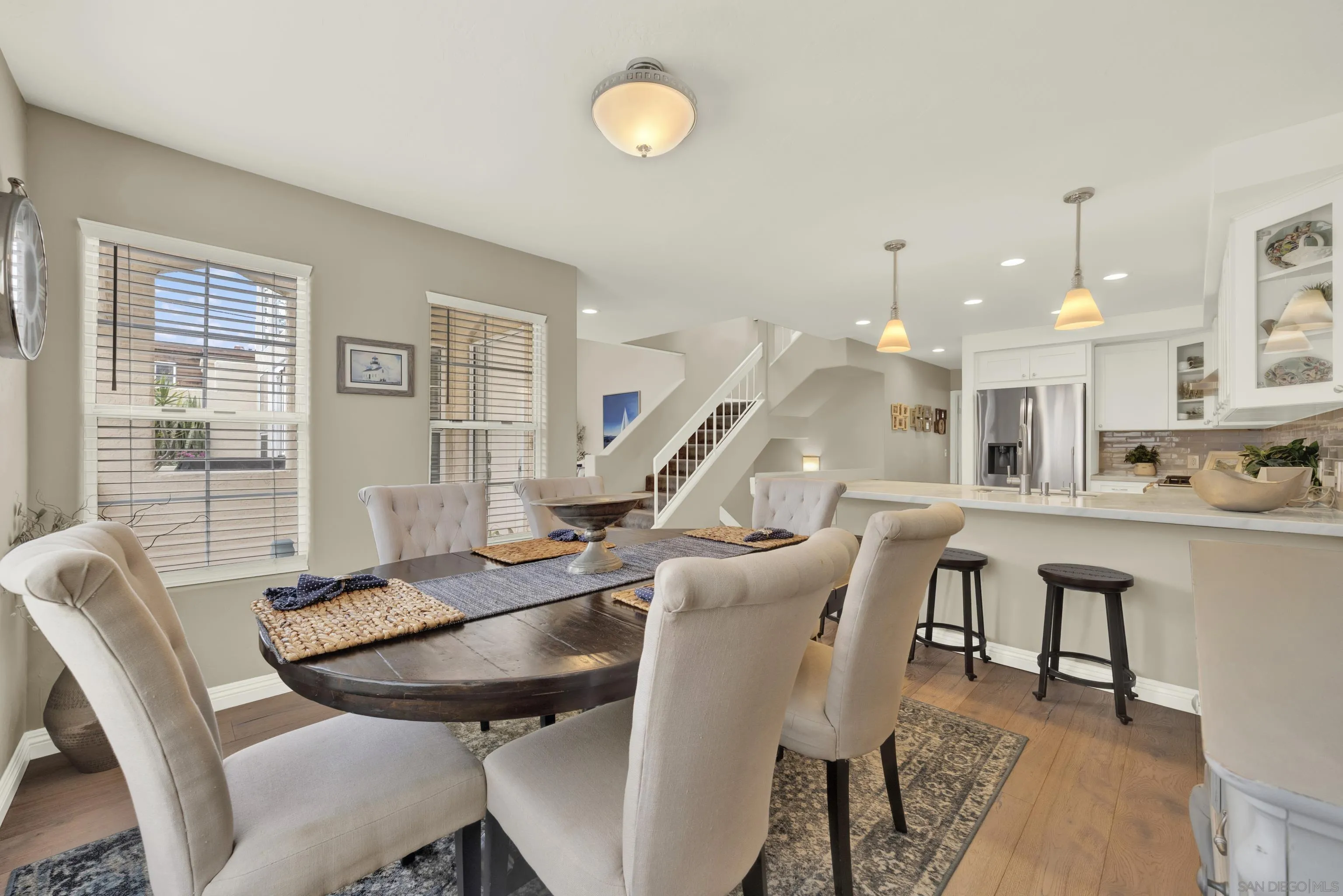 https://cdn.realtyfeed.com/cdn/127/250036347/376d34ea90dabb2ac02041365b6bedfb.webp