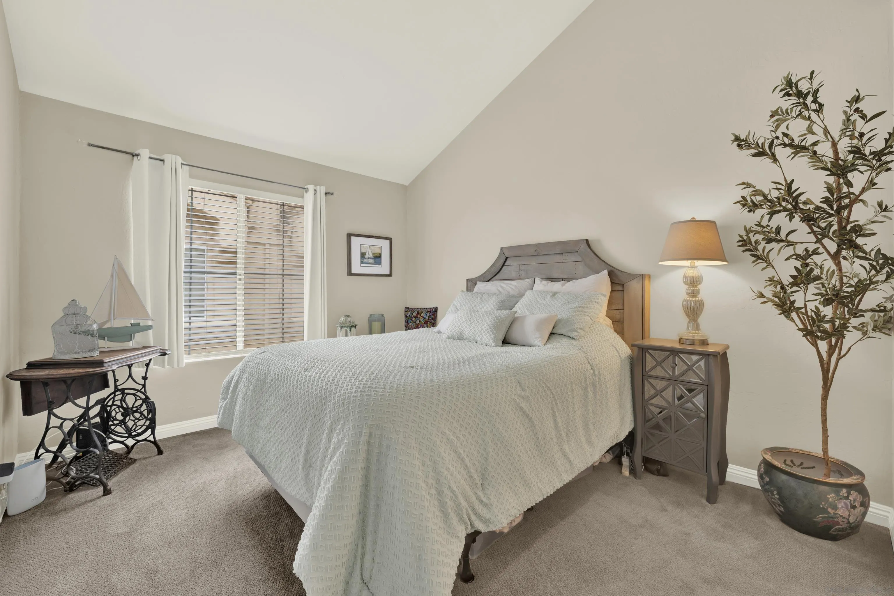 https://cdn.realtyfeed.com/cdn/127/250036347/66c487ccdaf91e9a508aec054b619084.webp