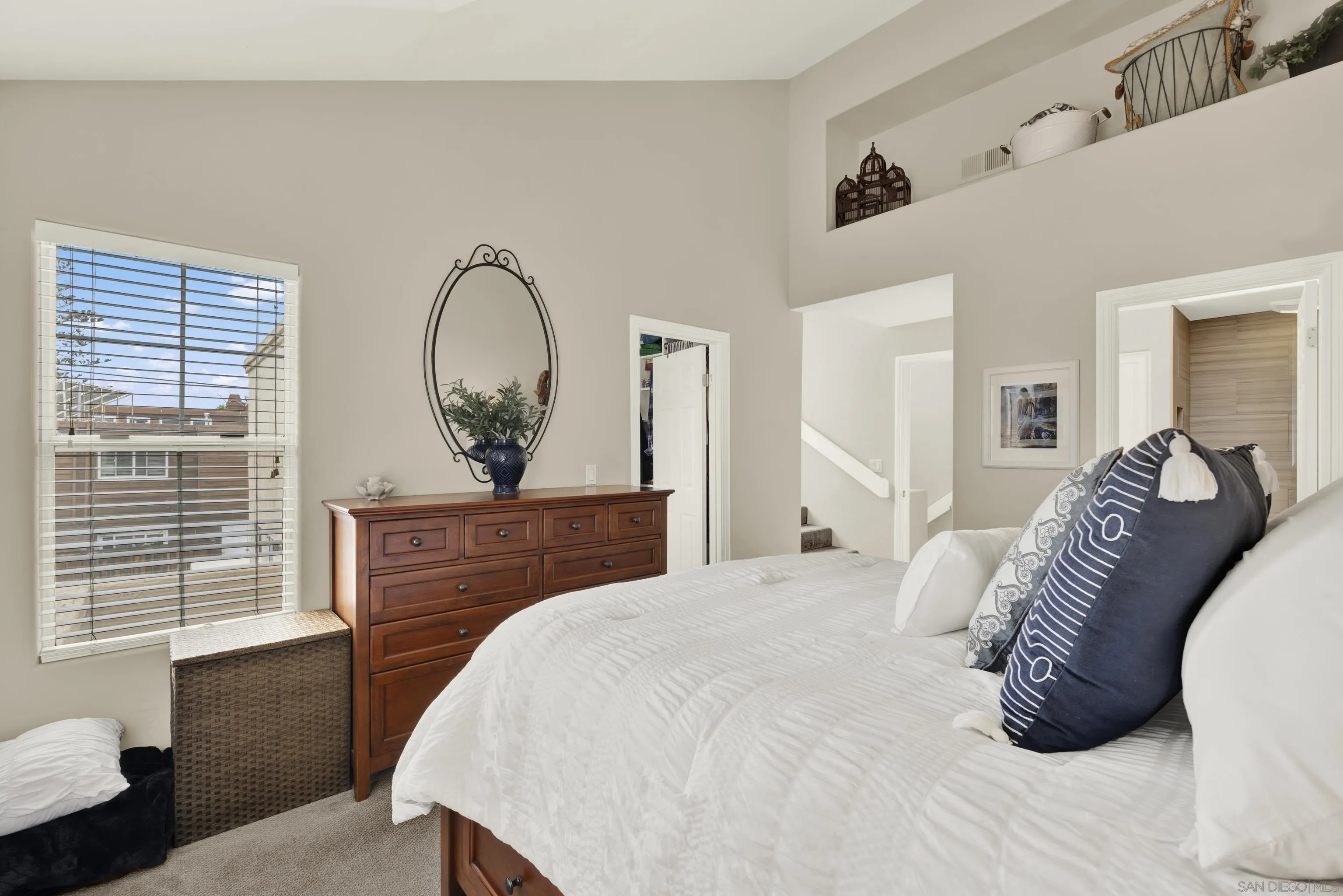https://cdn.realtyfeed.com/cdn/127/250036347/88a02488fecda748cb4d8fbf0db3d05d.webp