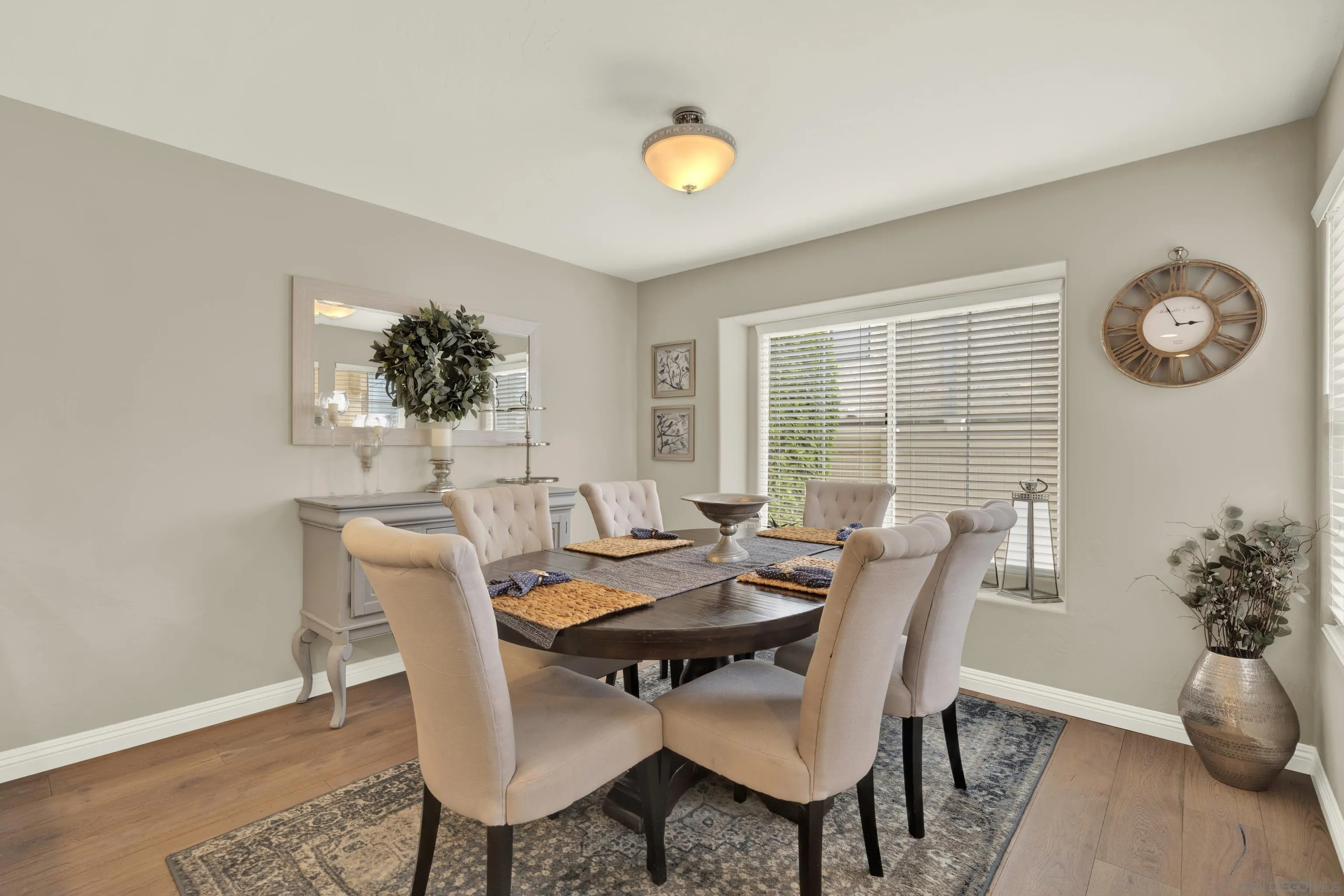 https://cdn.realtyfeed.com/cdn/127/250036347/9fb893f634b4dcf88721b3c2fda4e127.webp