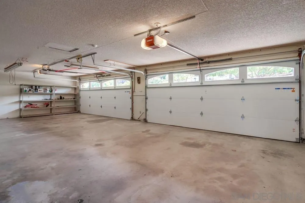 https://cdn.realtyfeed.com/cdn/127/250036353/331e463d82043cb0c98f5bc519ffc394.webp