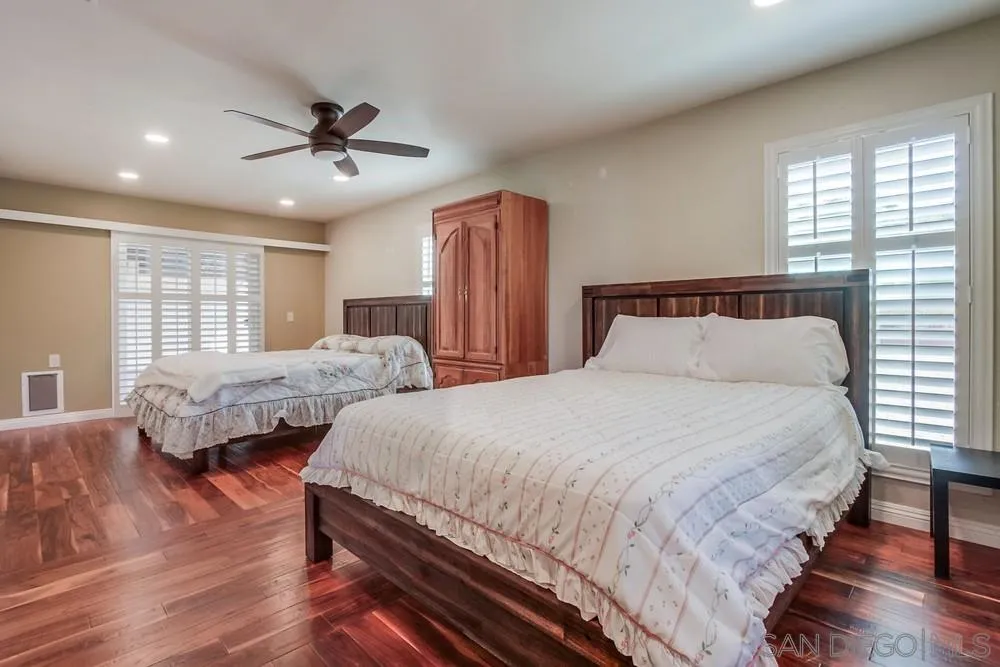 https://cdn.realtyfeed.com/cdn/127/250036353/d86ea4e7418916d9f47033fbccbfde69.webp