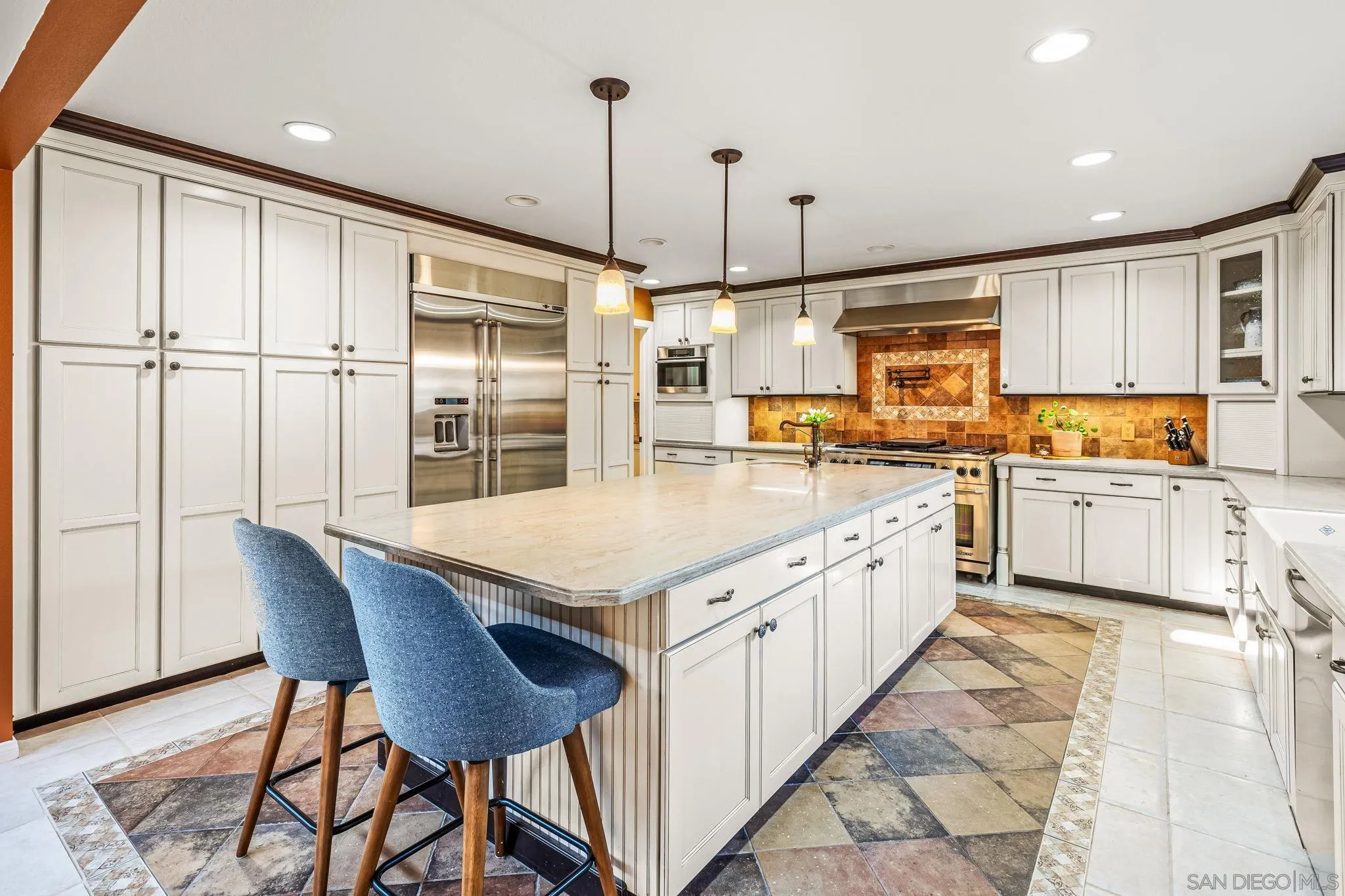 https://cdn.realtyfeed.com/cdn/127/250036362/5d6dffae53d2bcdf83ba6194557d5fce.webp