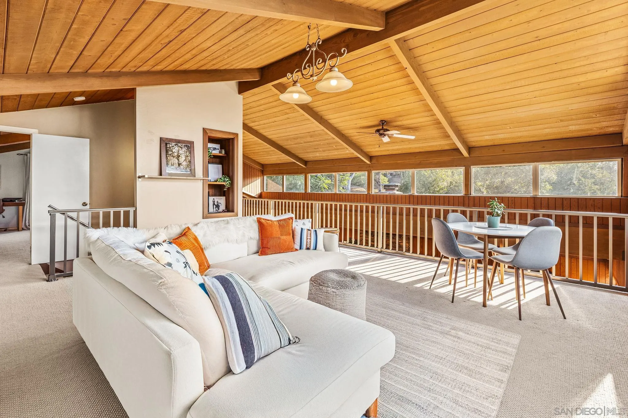 https://cdn.realtyfeed.com/cdn/127/250036362/5d9b3659ec9f514767c6c5b880f9757e.webp