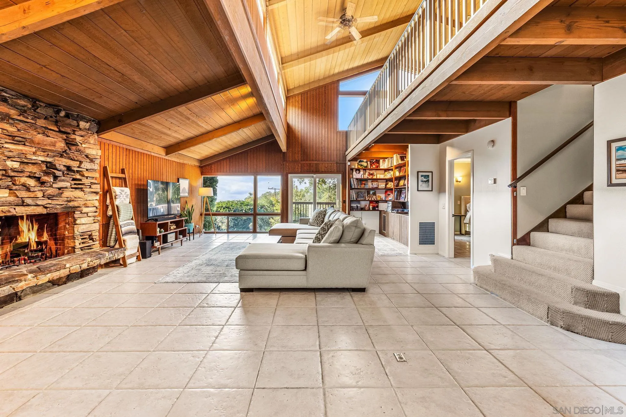 https://cdn.realtyfeed.com/cdn/127/250036362/a7465b88284465757dd84b8c52515c82.webp