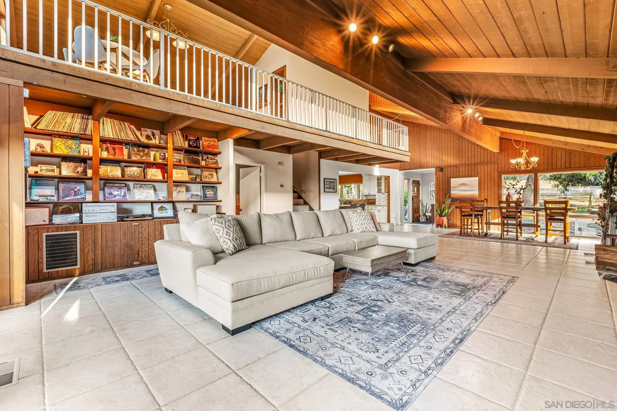 https://cdn.realtyfeed.com/cdn/127/250036362/cdd4e237dd03fe8642a5196963ff045d.webp