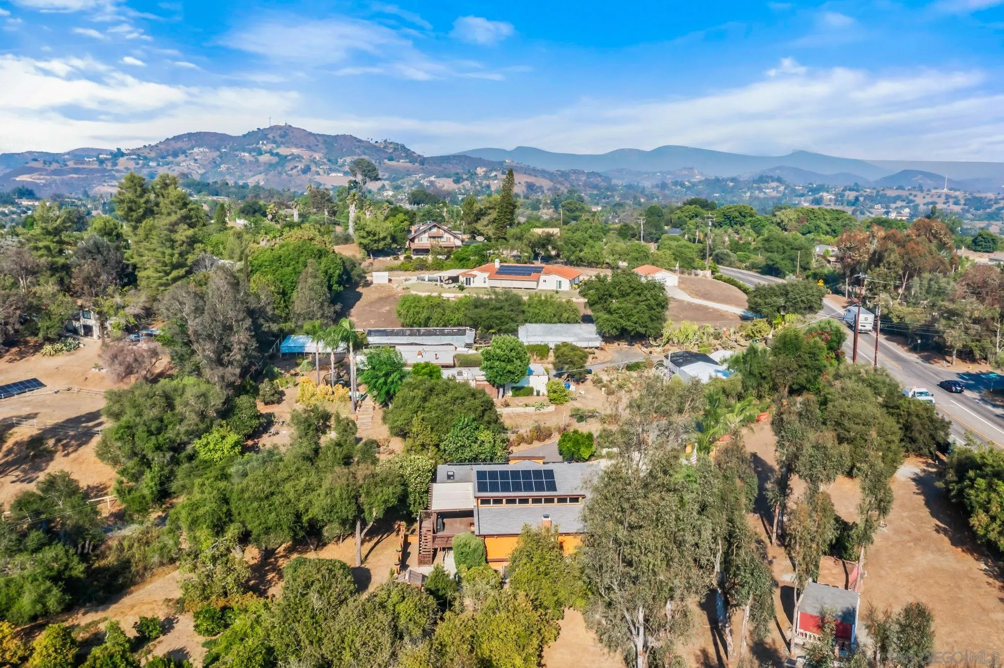 https://cdn.realtyfeed.com/cdn/127/250036362/ce64bdb7c6e00173f365f399c2a7f03c.webp