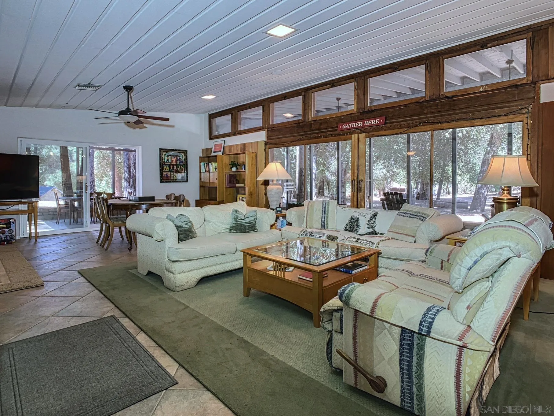 https://cdn.realtyfeed.com/cdn/127/250036365/4c8df91af42eeae908c65164011149e2.webp
