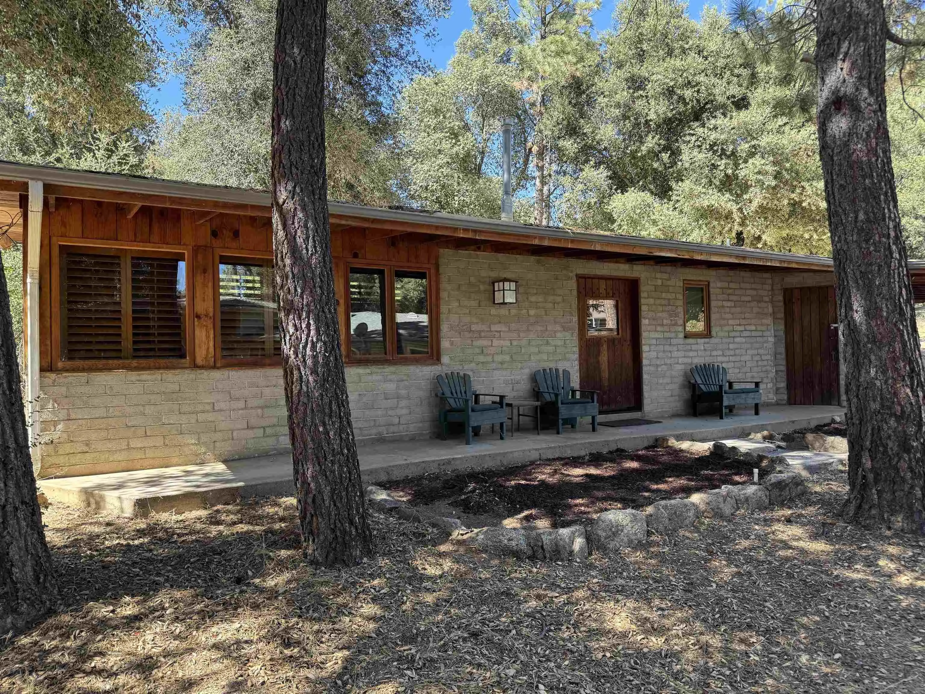 https://cdn.realtyfeed.com/cdn/127/250036365/837b7409af61a8e8f09146006624859a.webp