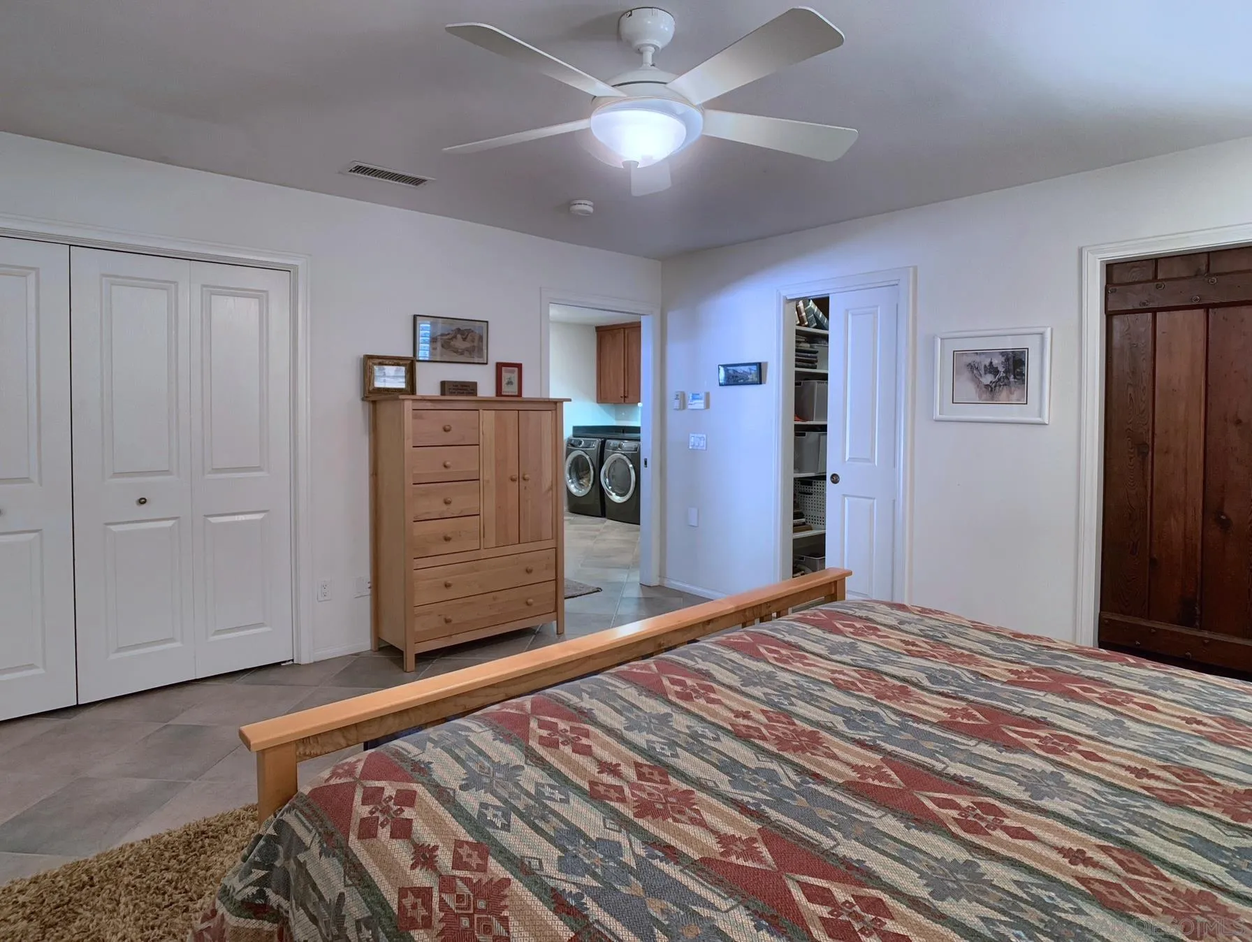 https://cdn.realtyfeed.com/cdn/127/250036365/e0070bd3300e4d16049103bb493b353a.webp