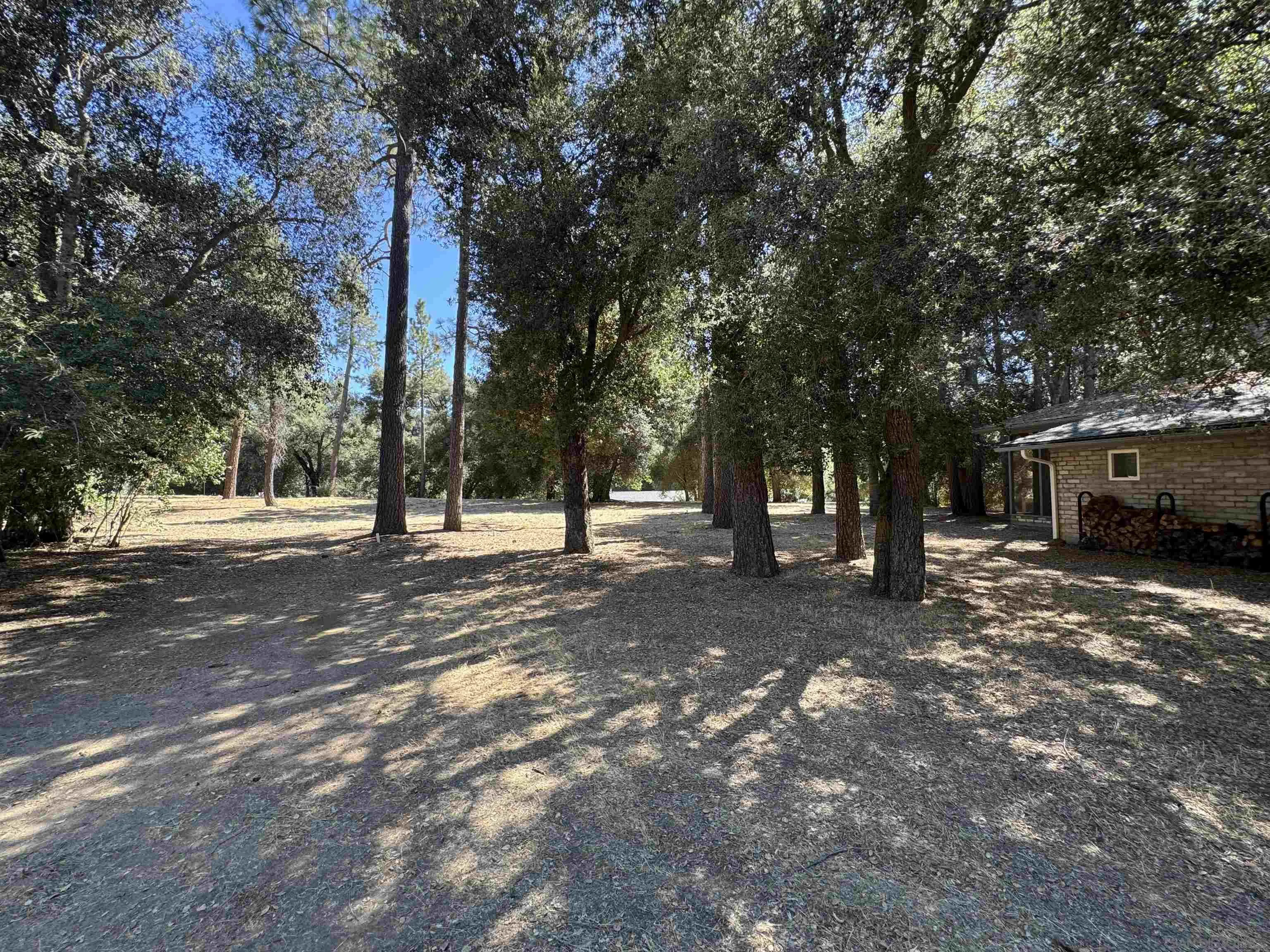 https://cdn.realtyfeed.com/cdn/127/250036365/efb98746f72ea0fb8af2ee0857688c10.webp