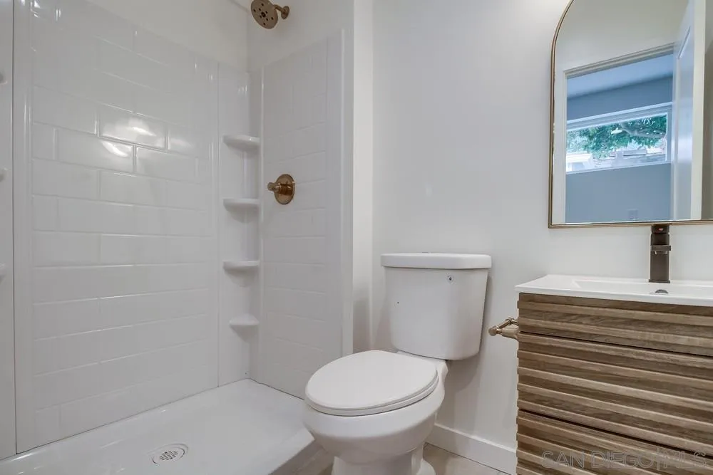https://cdn.realtyfeed.com/cdn/127/250036369/1a6d51af40dc9ded82629fa7da01a9a5.webp