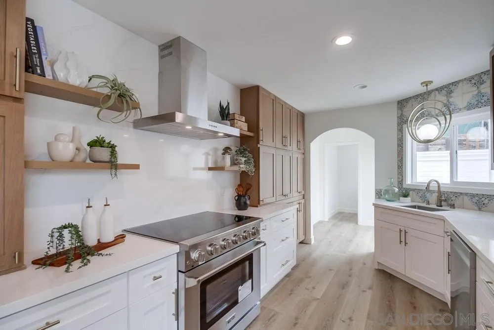 10228 Amestoy, Northridge, CA, 91325