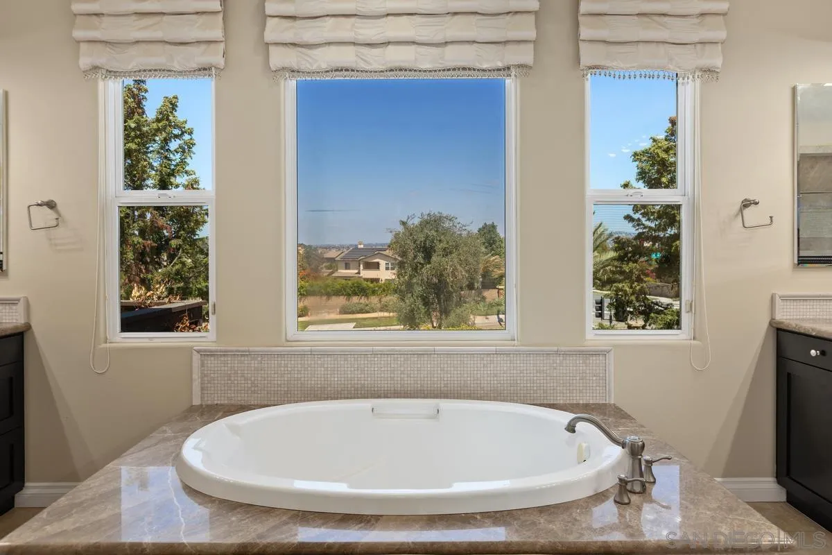 https://cdn.realtyfeed.com/cdn/127/250036371/2b9e564256960a2bc6752d21bdac2305.webp