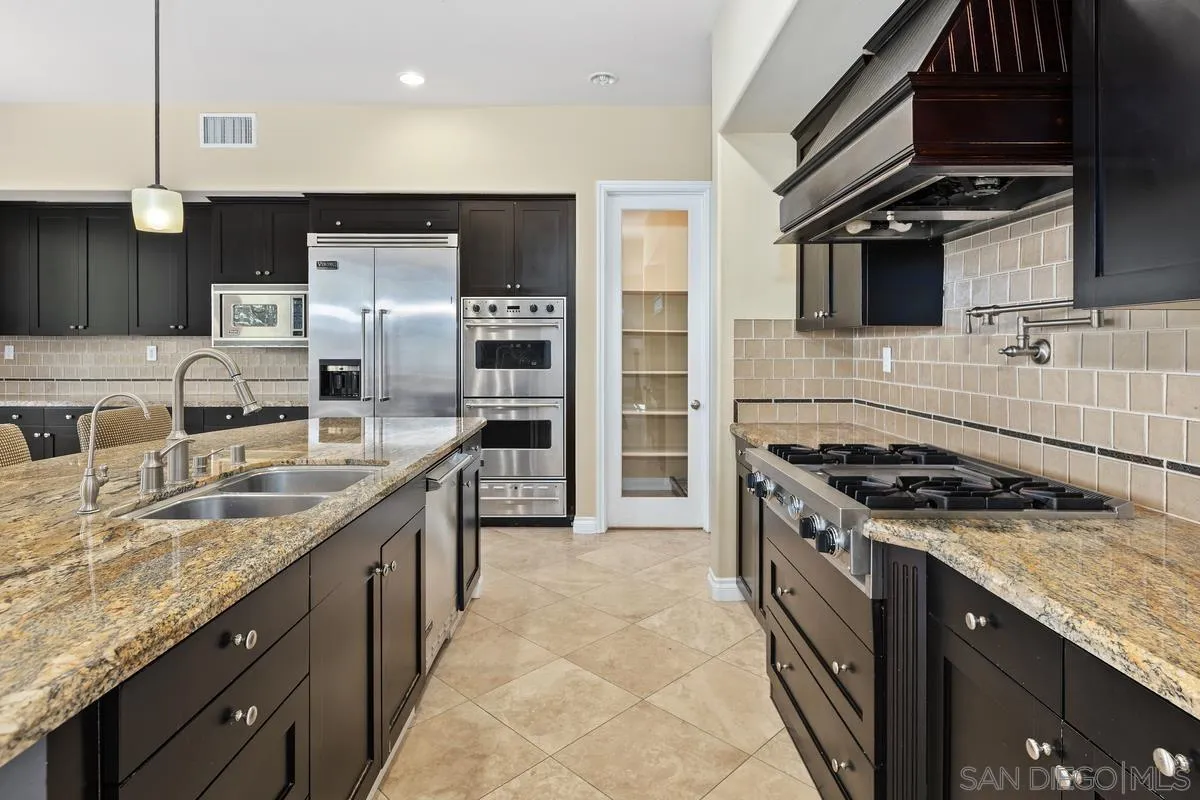 https://cdn.realtyfeed.com/cdn/127/250036371/422876caad0a11aac52bba32f8c0222f.webp