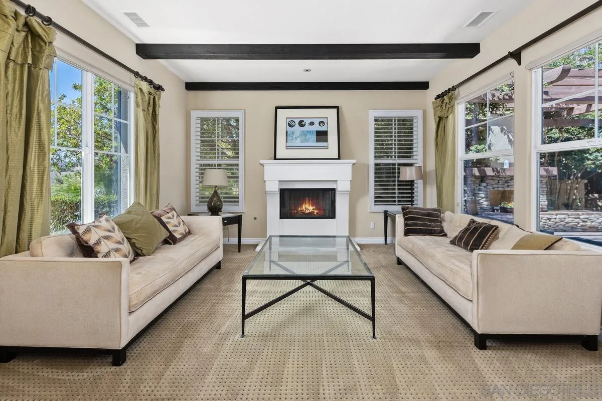 https://cdn.realtyfeed.com/cdn/127/250036371/474b7dd4cdb35fb76b80bf22dd34d656.webp