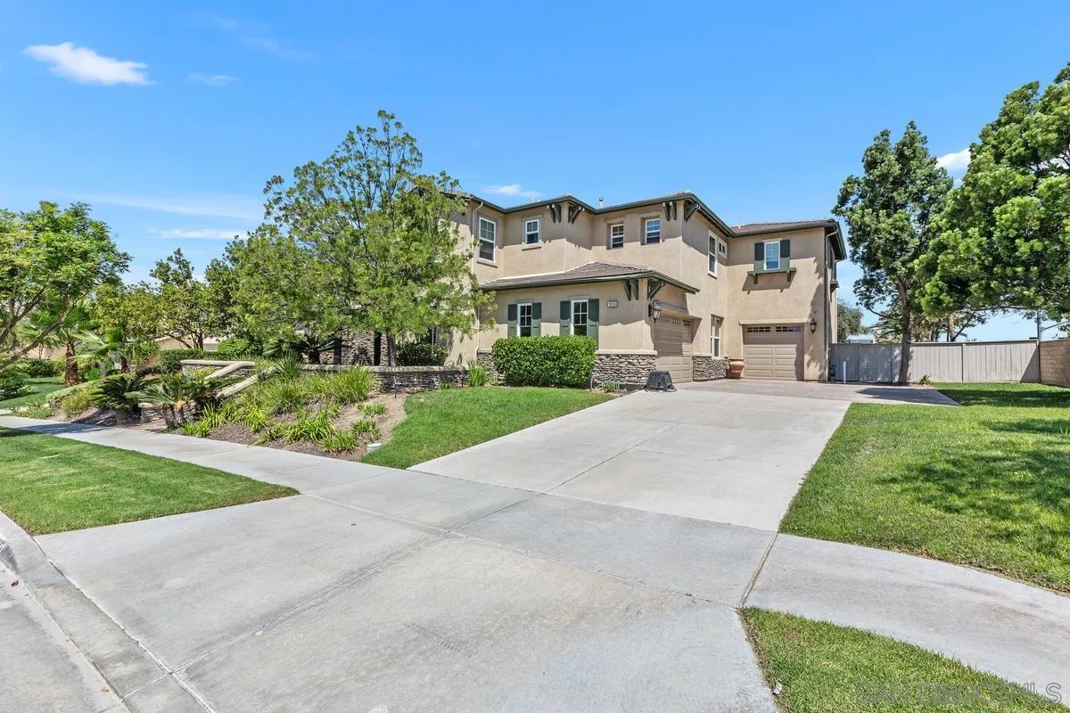 https://cdn.realtyfeed.com/cdn/127/250036371/75d1b6e719cb7d1d3e8d5afe452533fd.webp