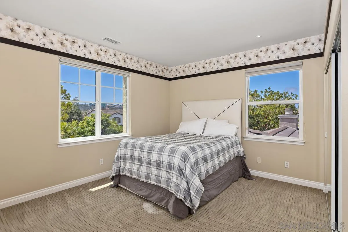 https://cdn.realtyfeed.com/cdn/127/250036371/7c5956df6ac754b5d1ee07d87d2e9269.webp