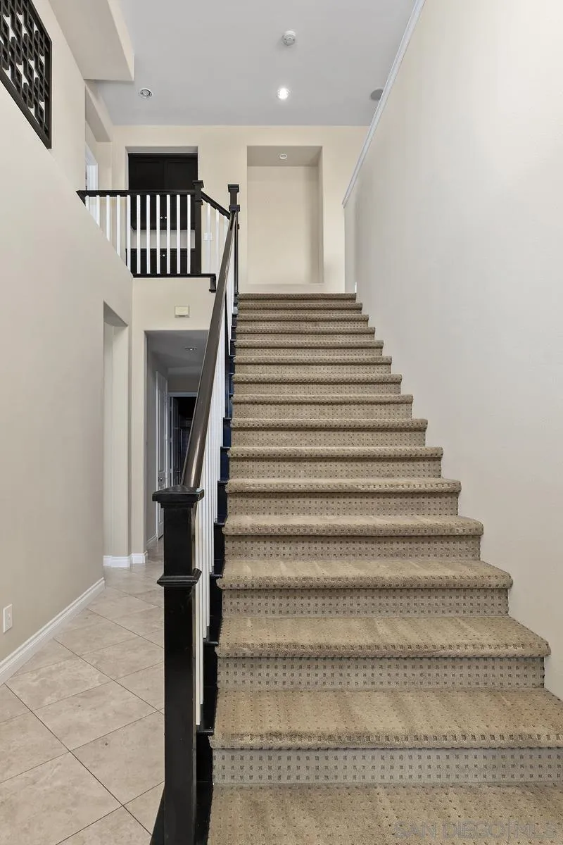 https://cdn.realtyfeed.com/cdn/127/250036371/ab4e794f2fc833ff85efcbf95a2d397f.webp