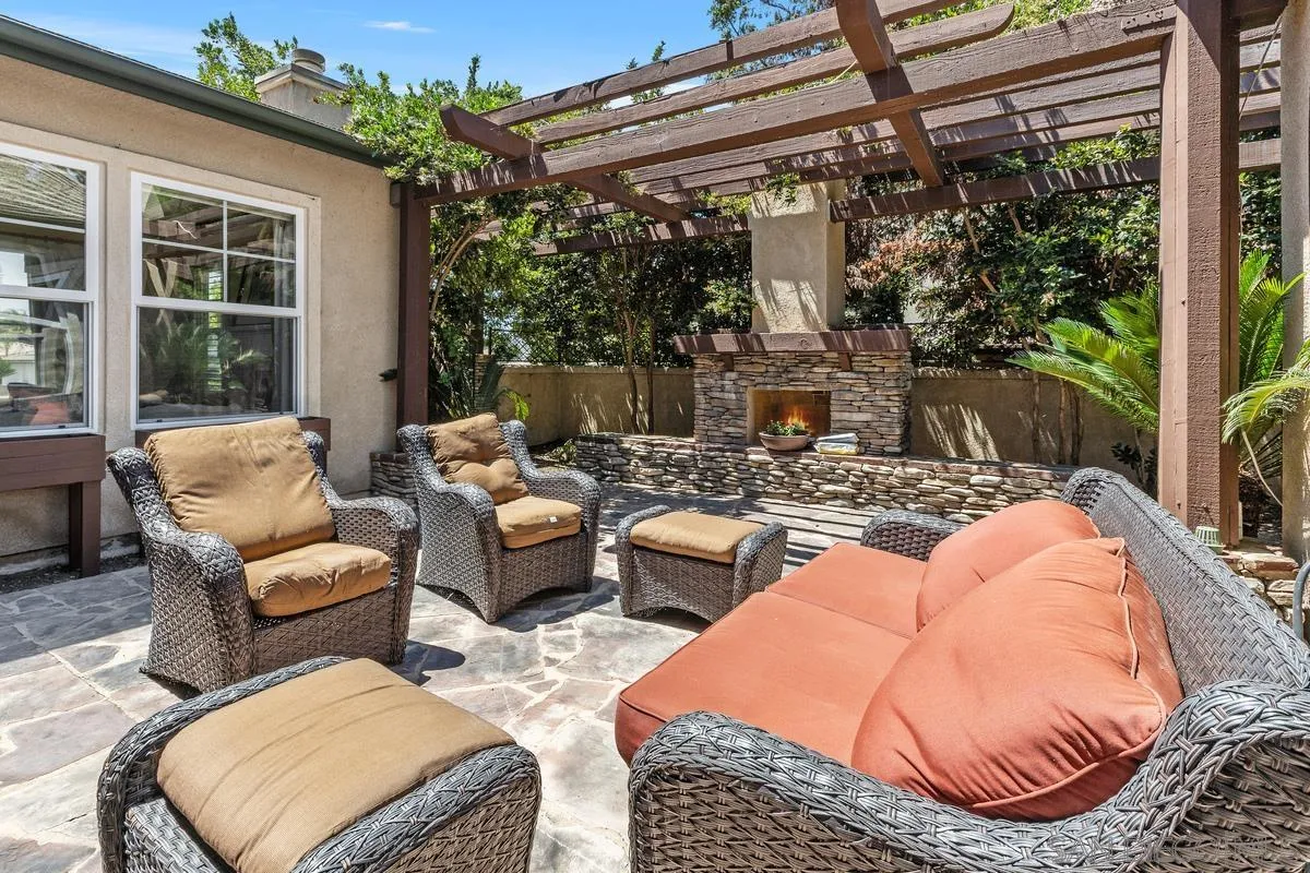 https://cdn.realtyfeed.com/cdn/127/250036371/c8740da75944113c5bb26e6fedd768ec.webp