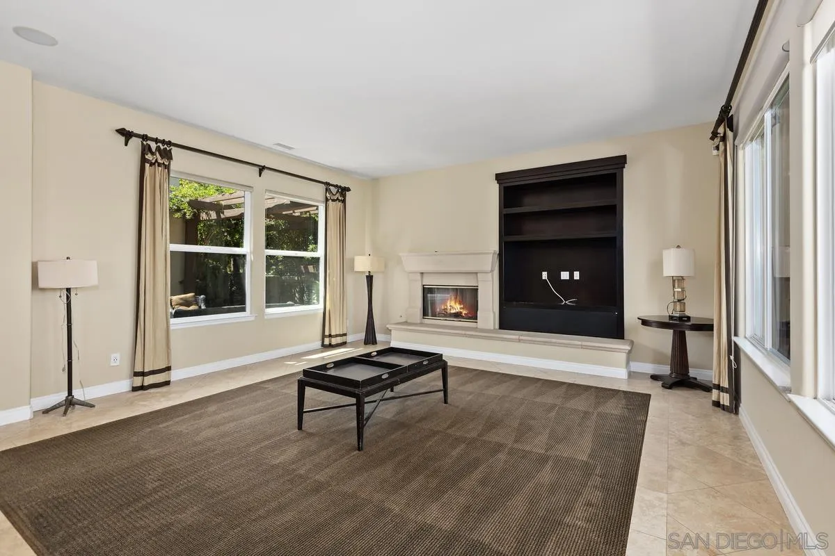 https://cdn.realtyfeed.com/cdn/127/250036371/cbe4e7e7d29f17eb9c5d858635fe9f28.webp