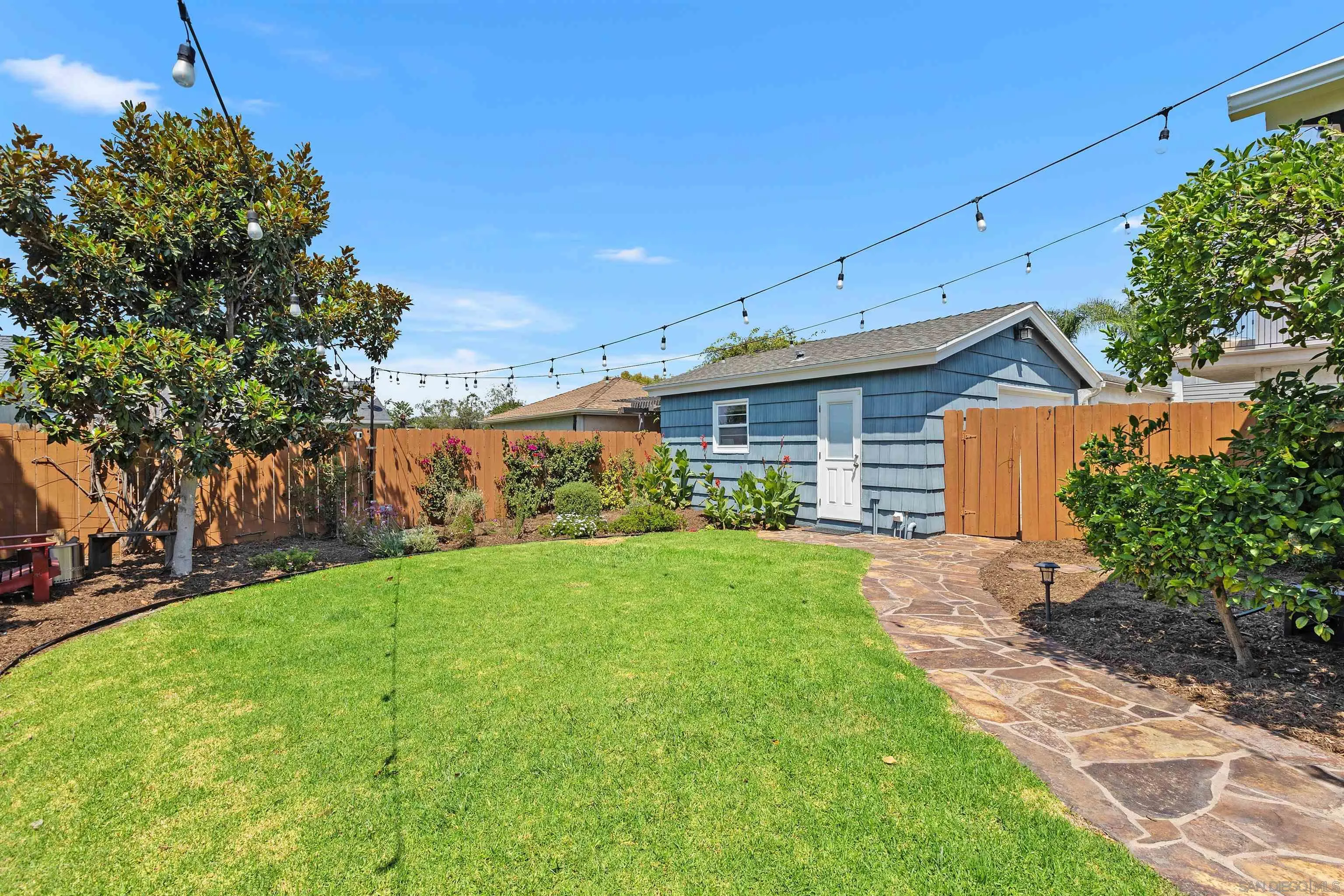 https://cdn.realtyfeed.com/cdn/127/250036372/7e000f6f145d9b3e76fd323f5392506c.webp