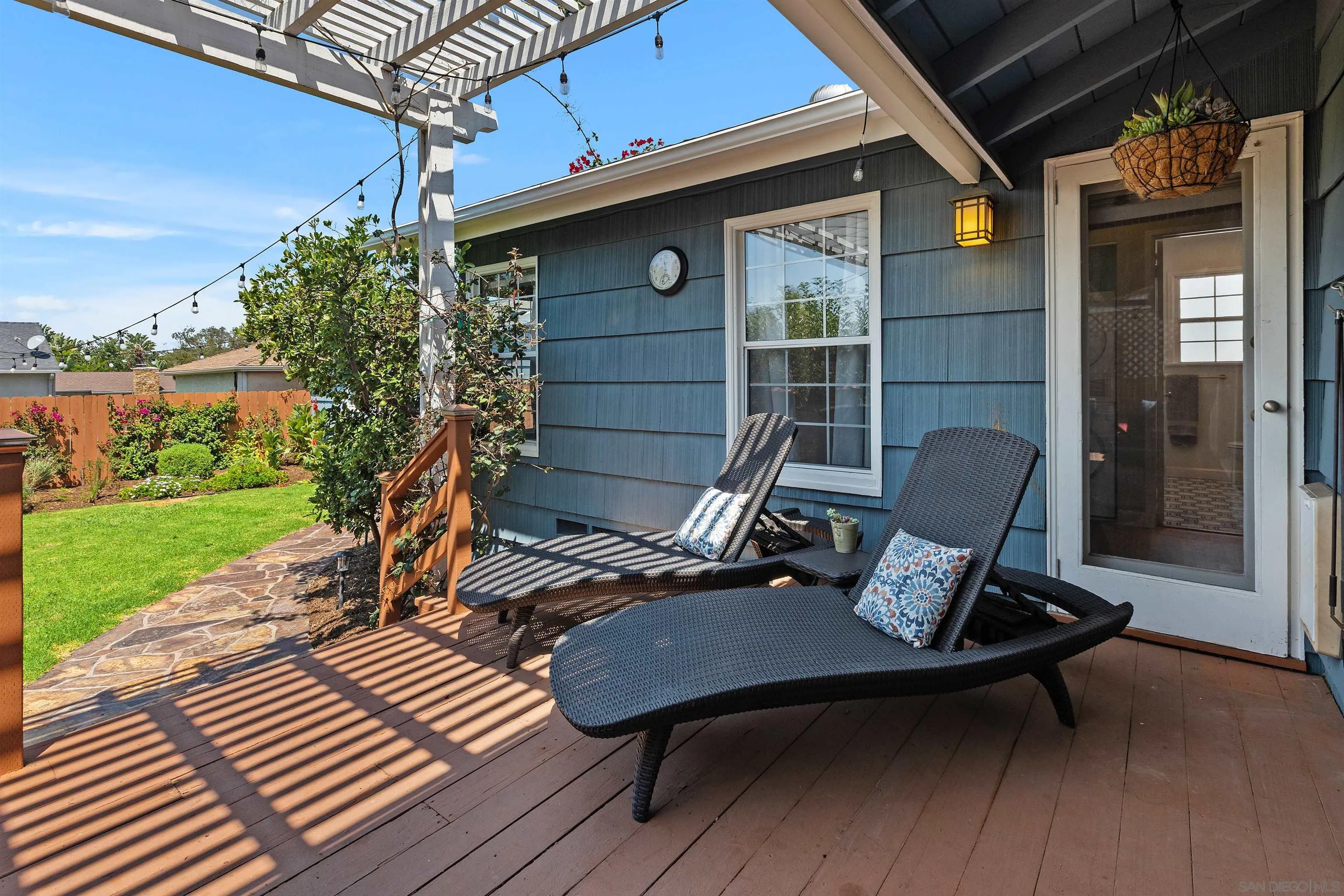 https://cdn.realtyfeed.com/cdn/127/250036372/eeef8e2d03dea375144e3c27449cb414.webp