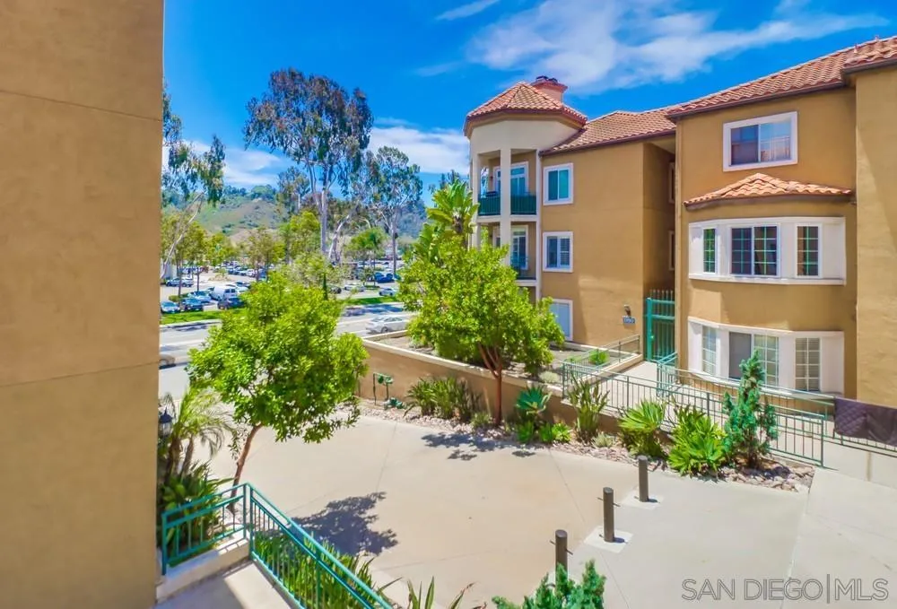 https://cdn.realtyfeed.com/cdn/127/250036374/d5485f5e556b1215d66363427432fab2.webp