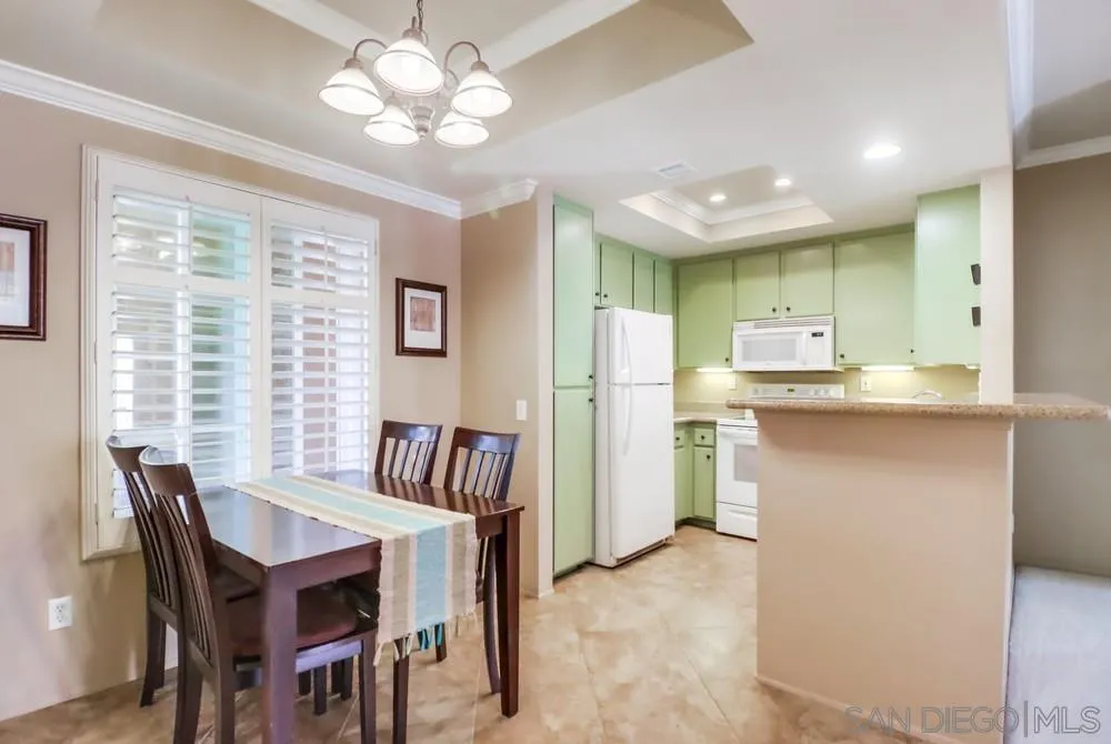 https://cdn.realtyfeed.com/cdn/127/250036374/e9304ee5a31963d642e269c23c68c865.webp