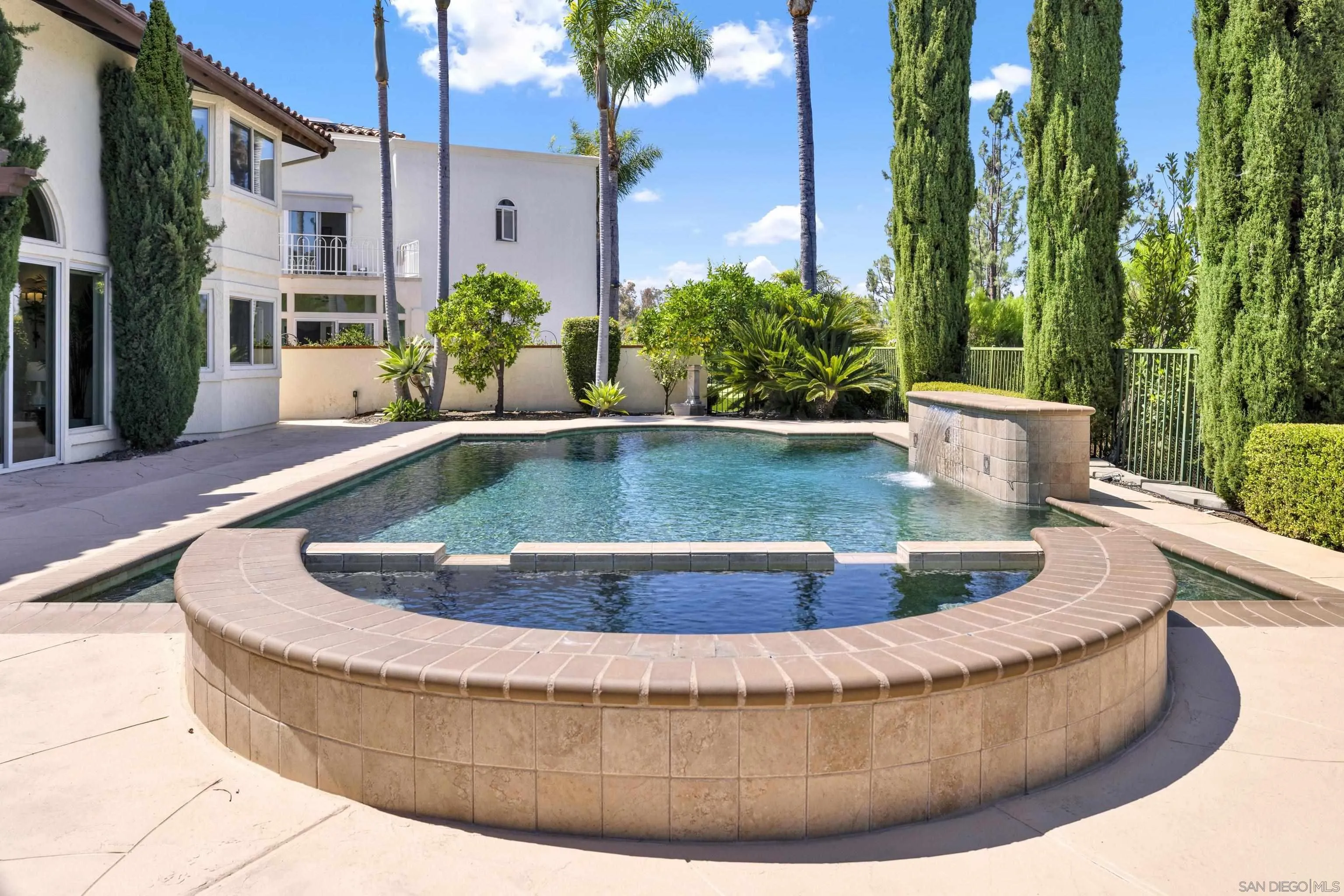 https://cdn.realtyfeed.com/cdn/127/250036376/0210f9f98316371caab4e2cf608630cd.webp