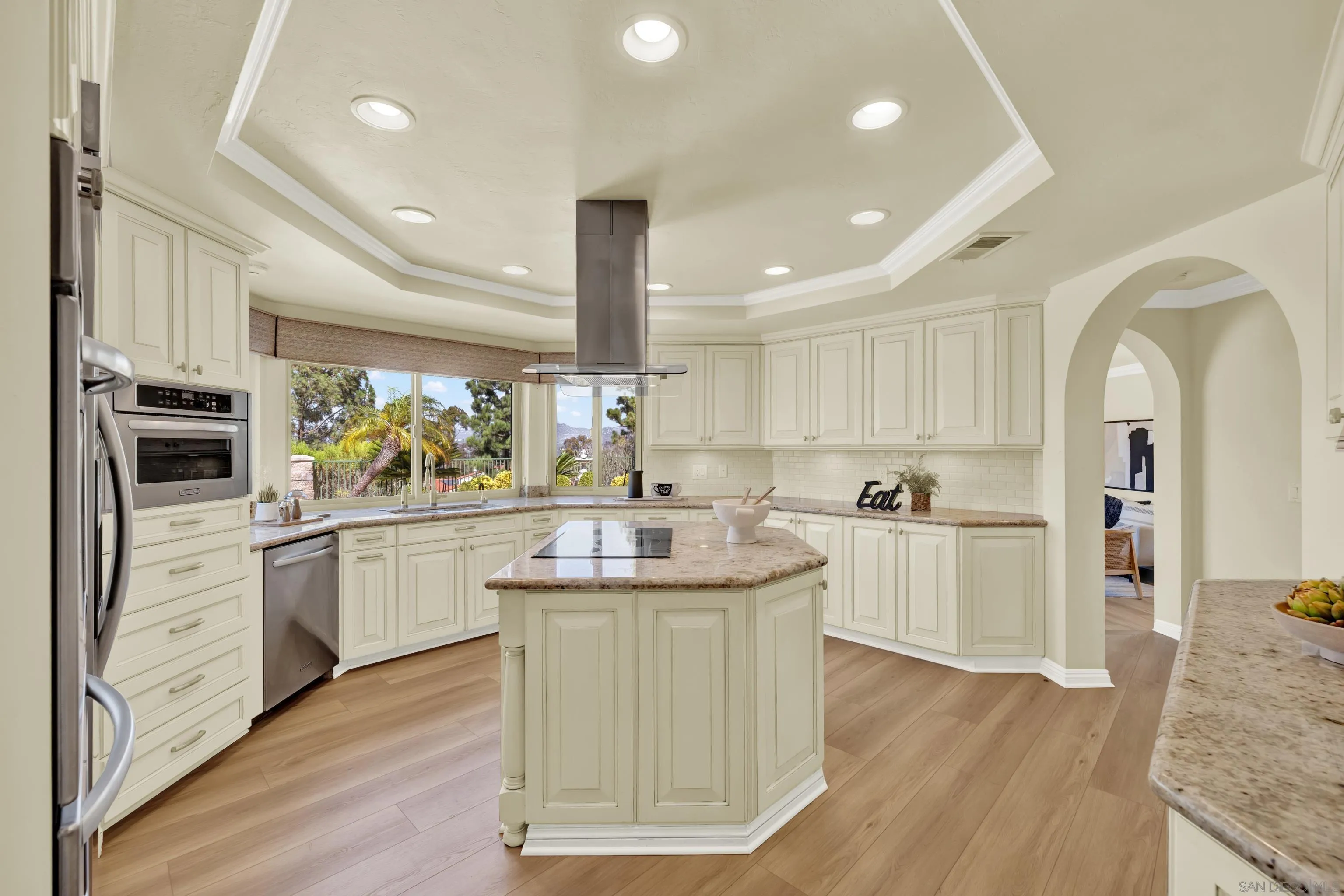 https://cdn.realtyfeed.com/cdn/127/250036376/619610c16101bdb62d032a572c531d97.webp