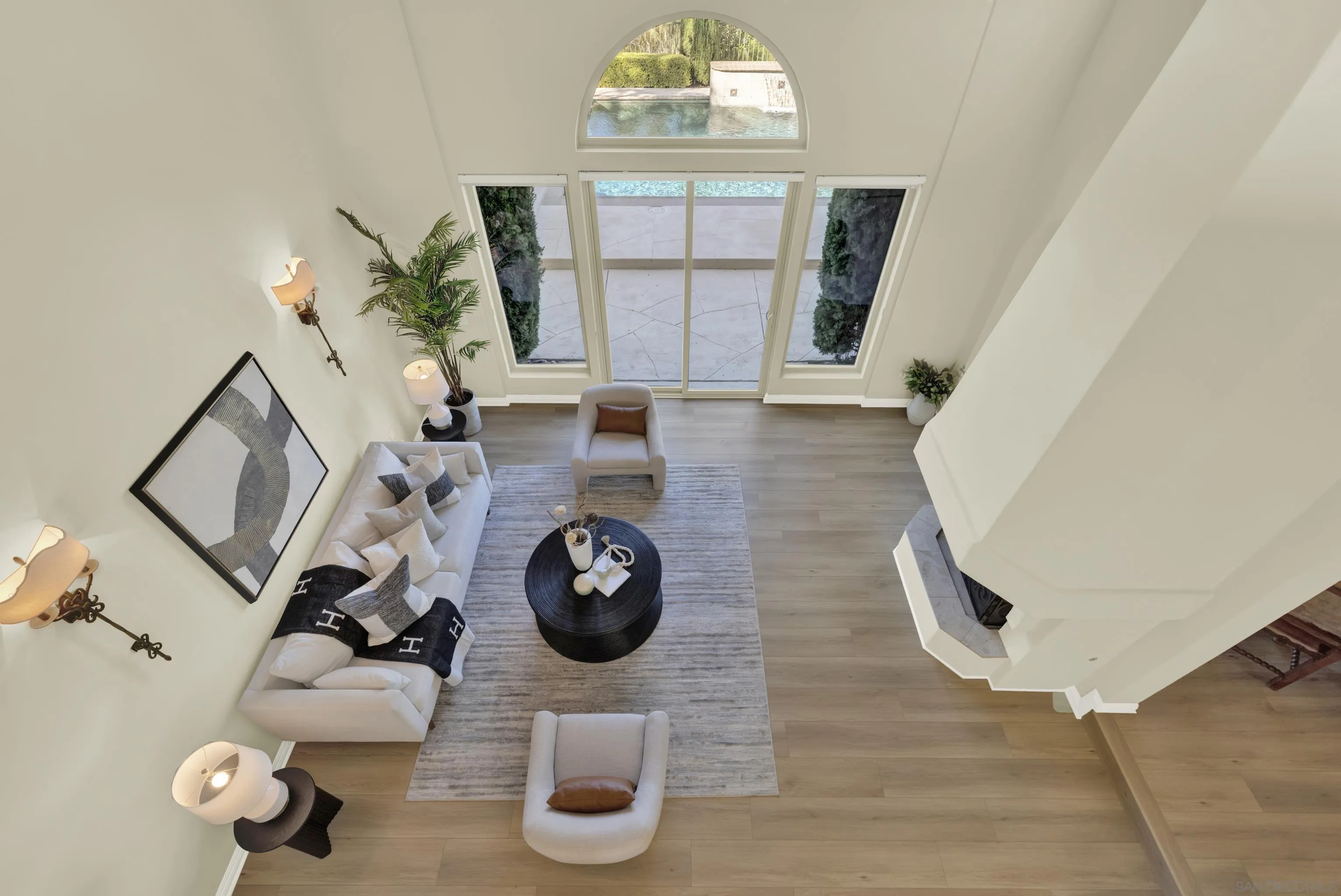 https://cdn.realtyfeed.com/cdn/127/250036376/8cc32fca2653f6fc64e38d9a236201a5.webp