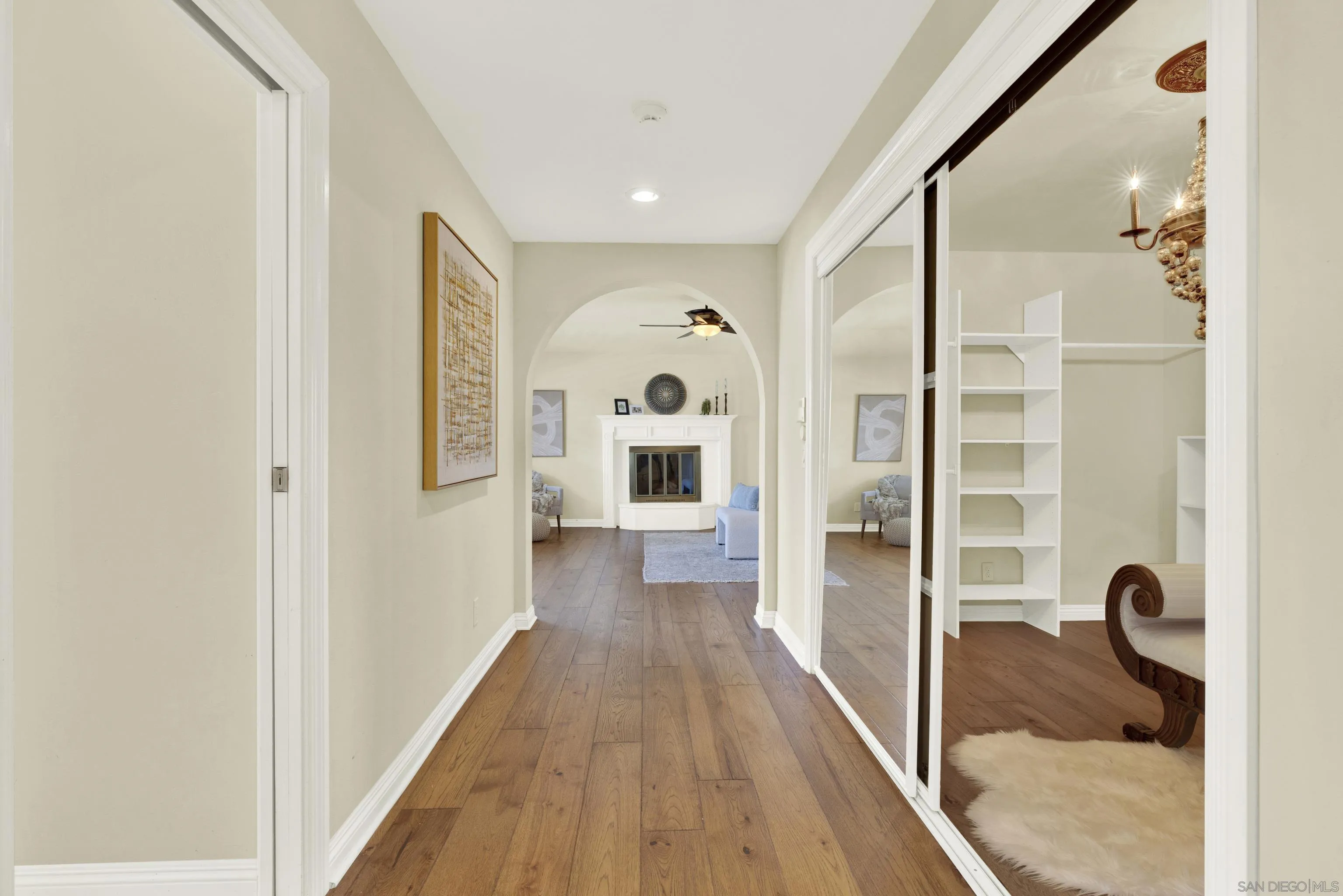 https://cdn.realtyfeed.com/cdn/127/250036376/9343d0af899f2d1d1a881639cb30a5bd.webp