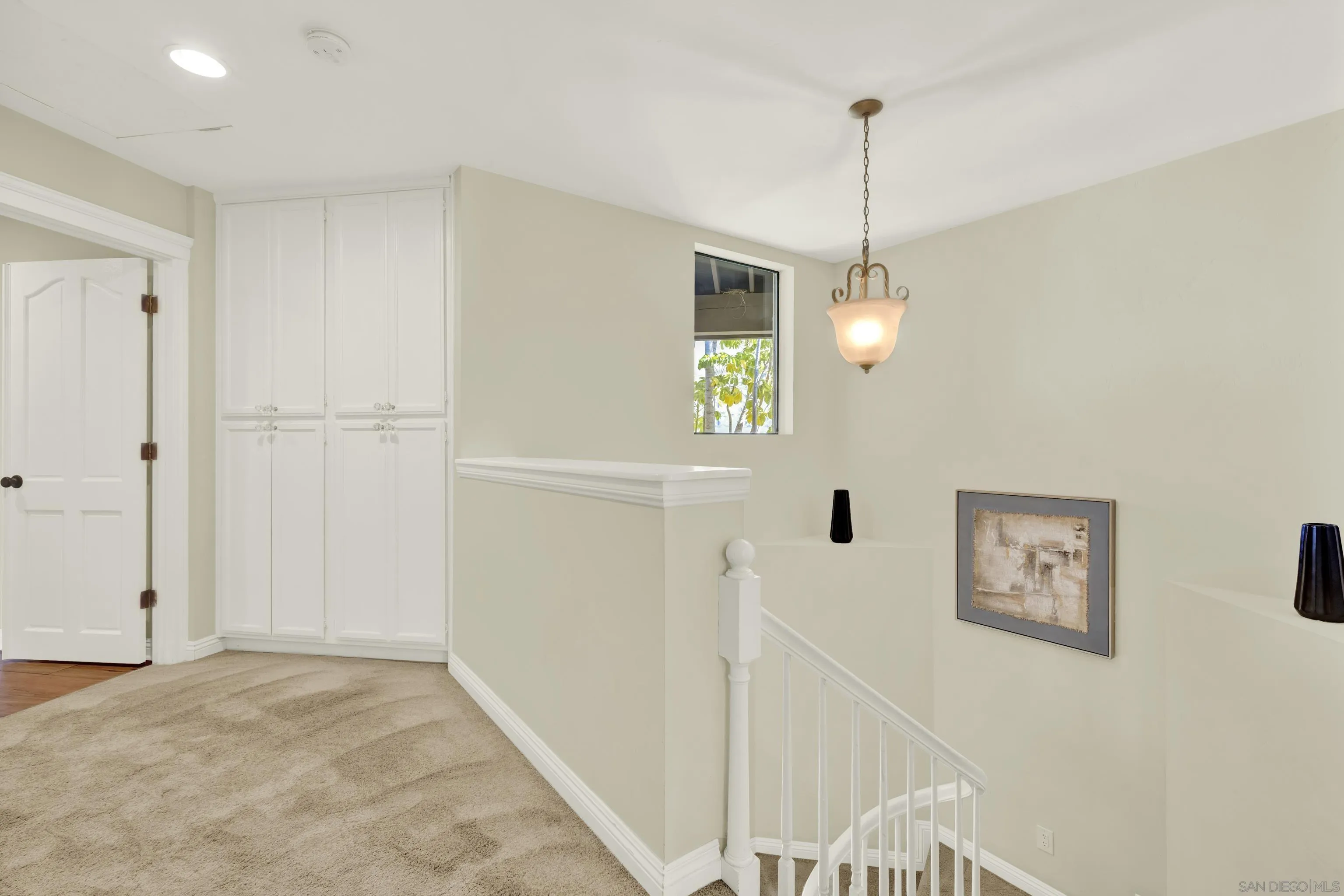 https://cdn.realtyfeed.com/cdn/127/250036376/abd4f81a6a563c06ad70a8ef222118da.webp