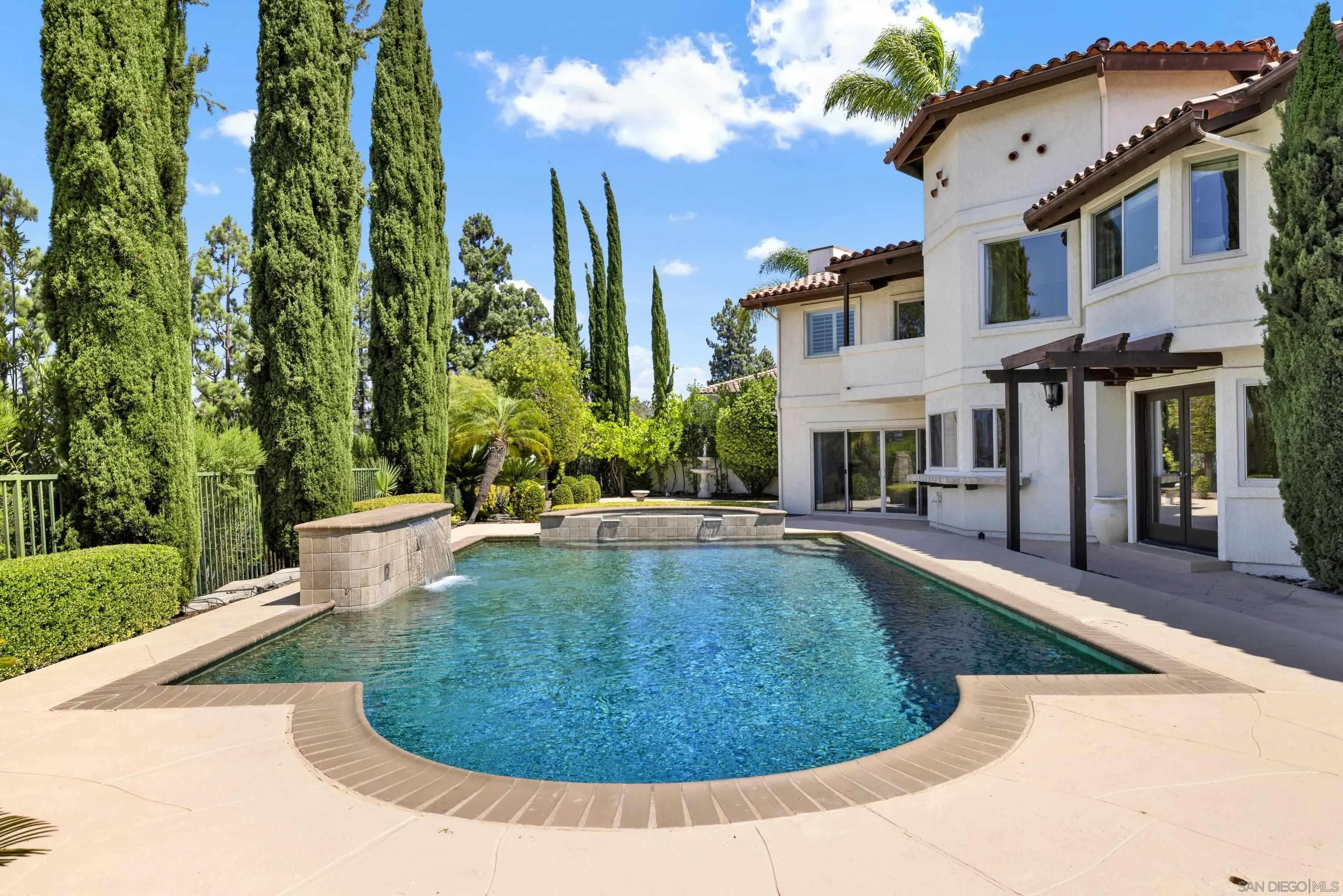 https://cdn.realtyfeed.com/cdn/127/250036376/b983b6059018c4e9027dbb37a1deb7be.webp