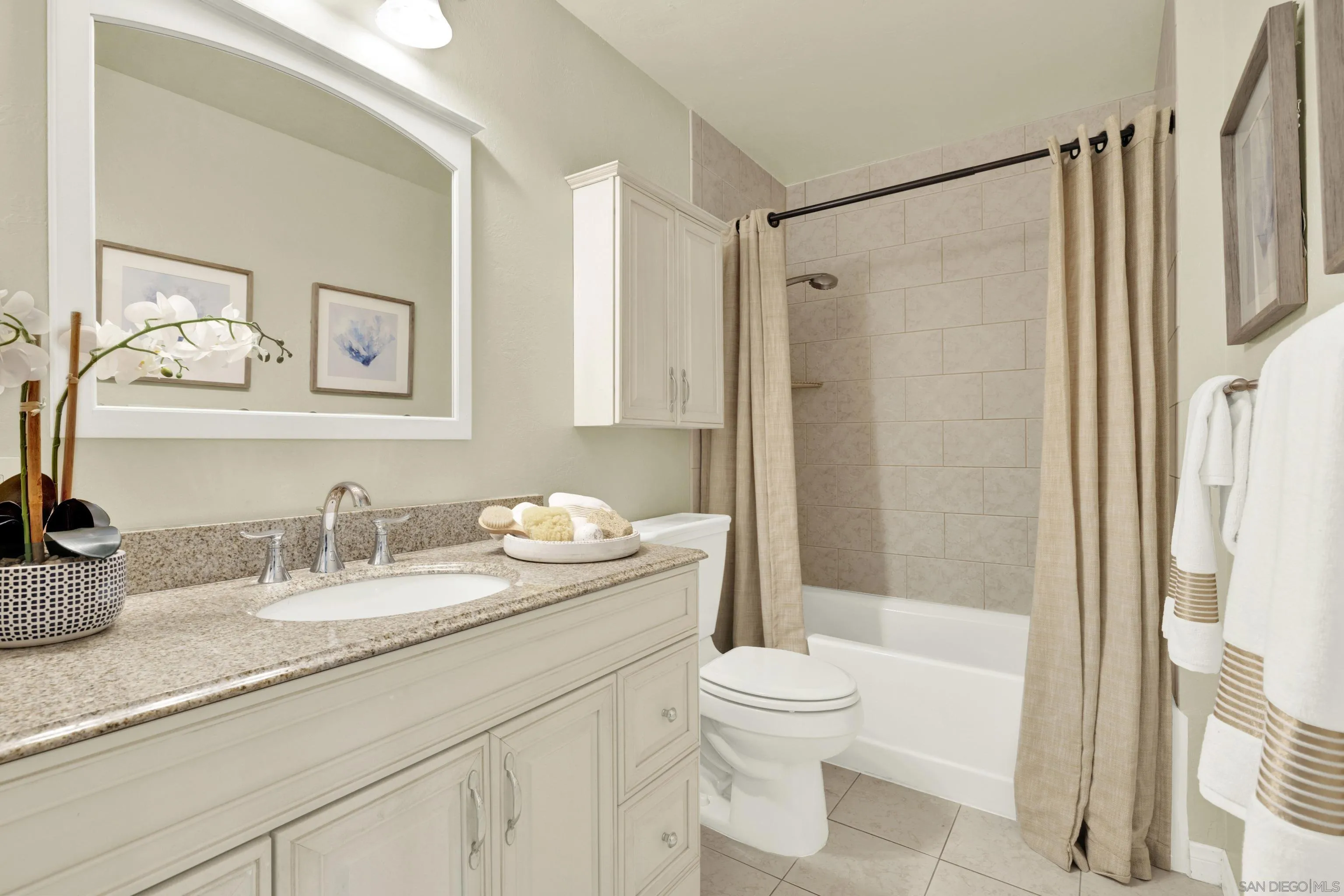 https://cdn.realtyfeed.com/cdn/127/250036376/d69d48ac74e8c357b3c149c9bd231f3a.webp