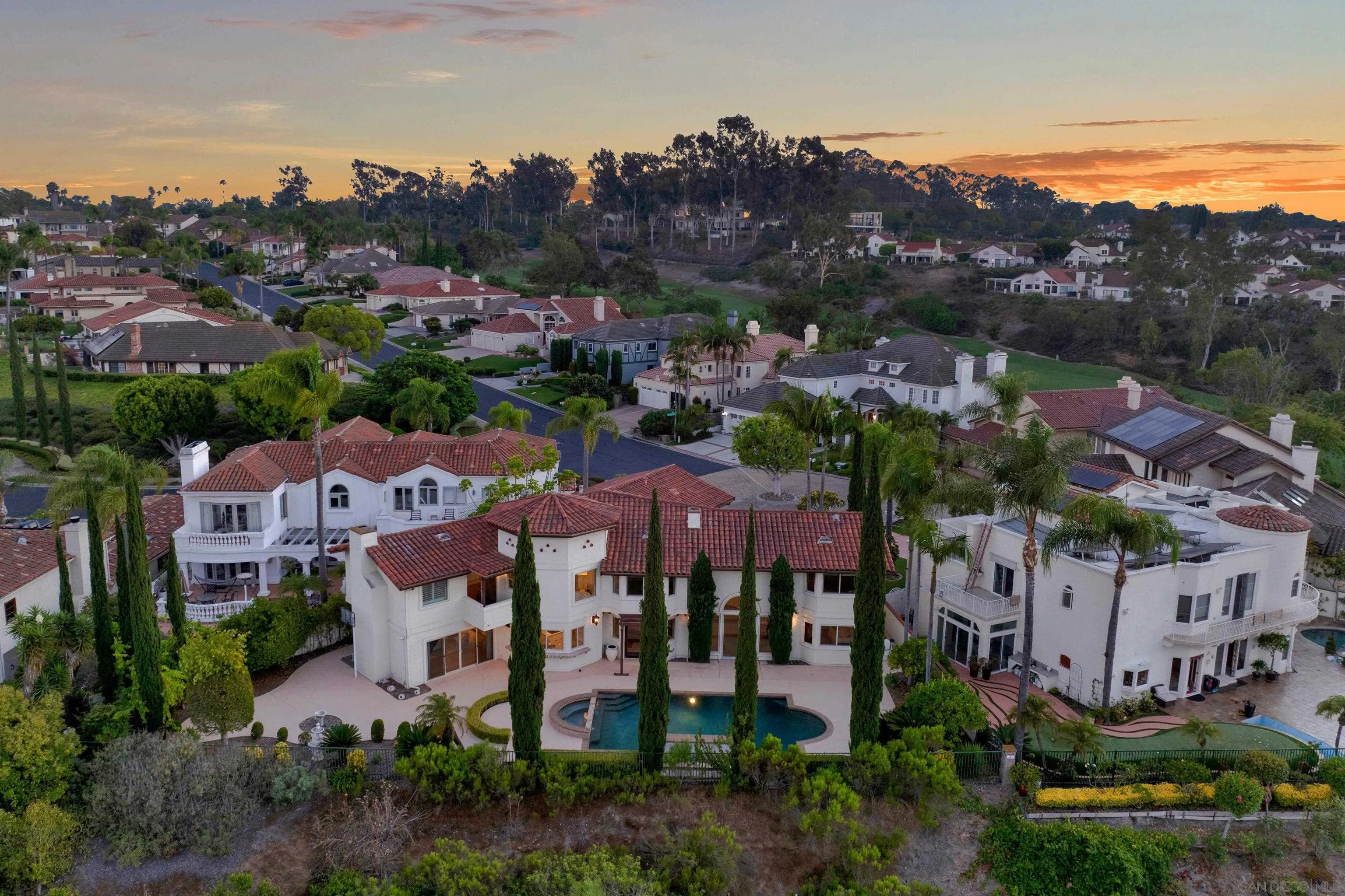 https://cdn.realtyfeed.com/cdn/127/250036376/e0c99de094c3819328aa7a5ec0010416.webp