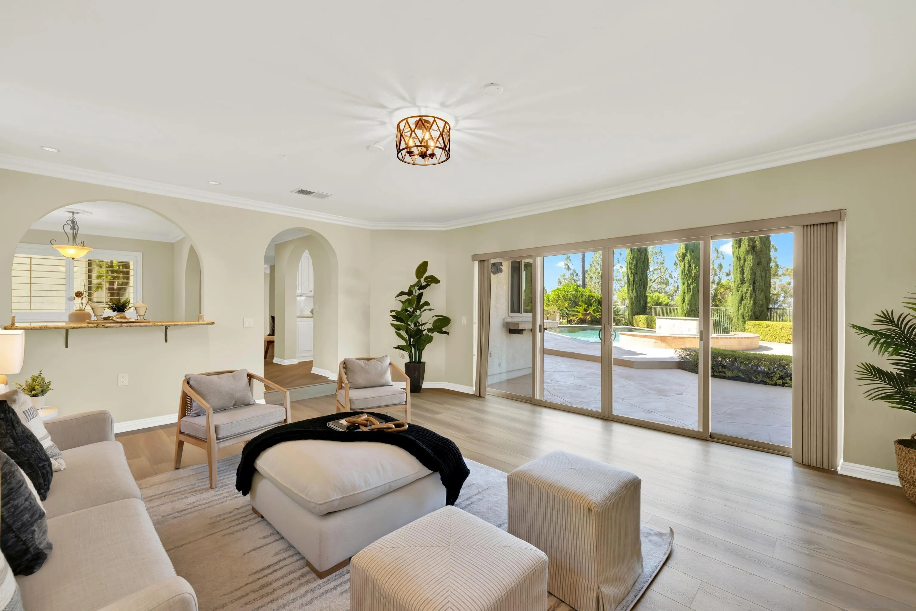 https://cdn.realtyfeed.com/cdn/127/250036376/ea586d9149f0eaa173cee1a45696dd7f.webp