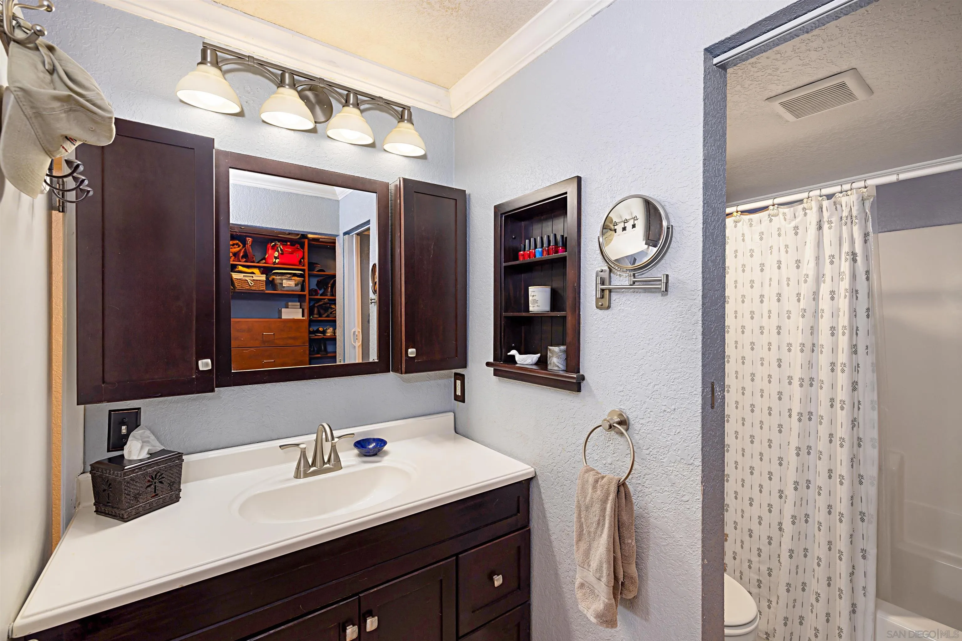 https://cdn.realtyfeed.com/cdn/127/250036378/27547844d37624d104ba37f61eb1422b.webp